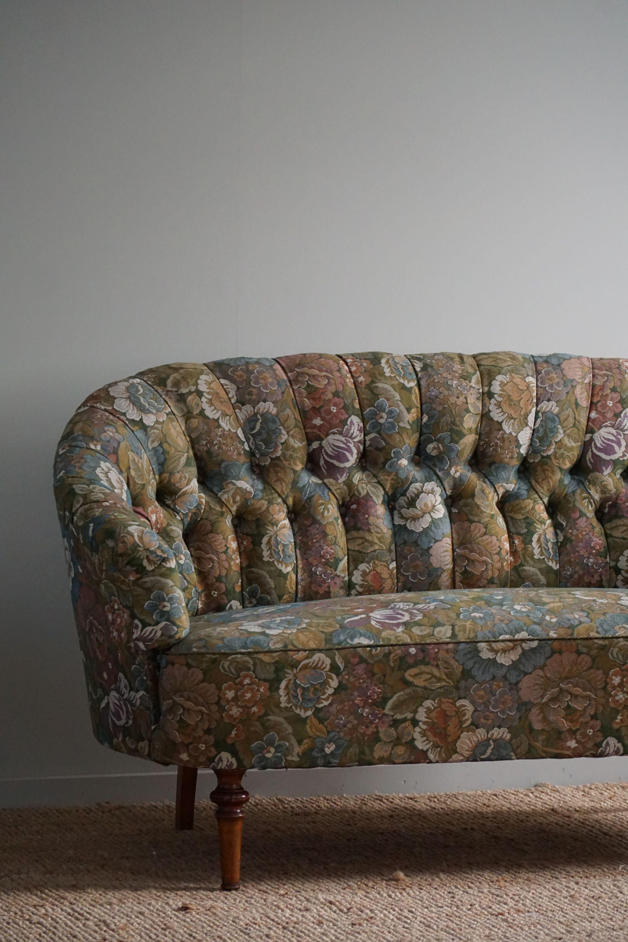 Antique Curved Sofa with Flora Fabric, By a Danish Cabinetmaker, Early 1900s 3