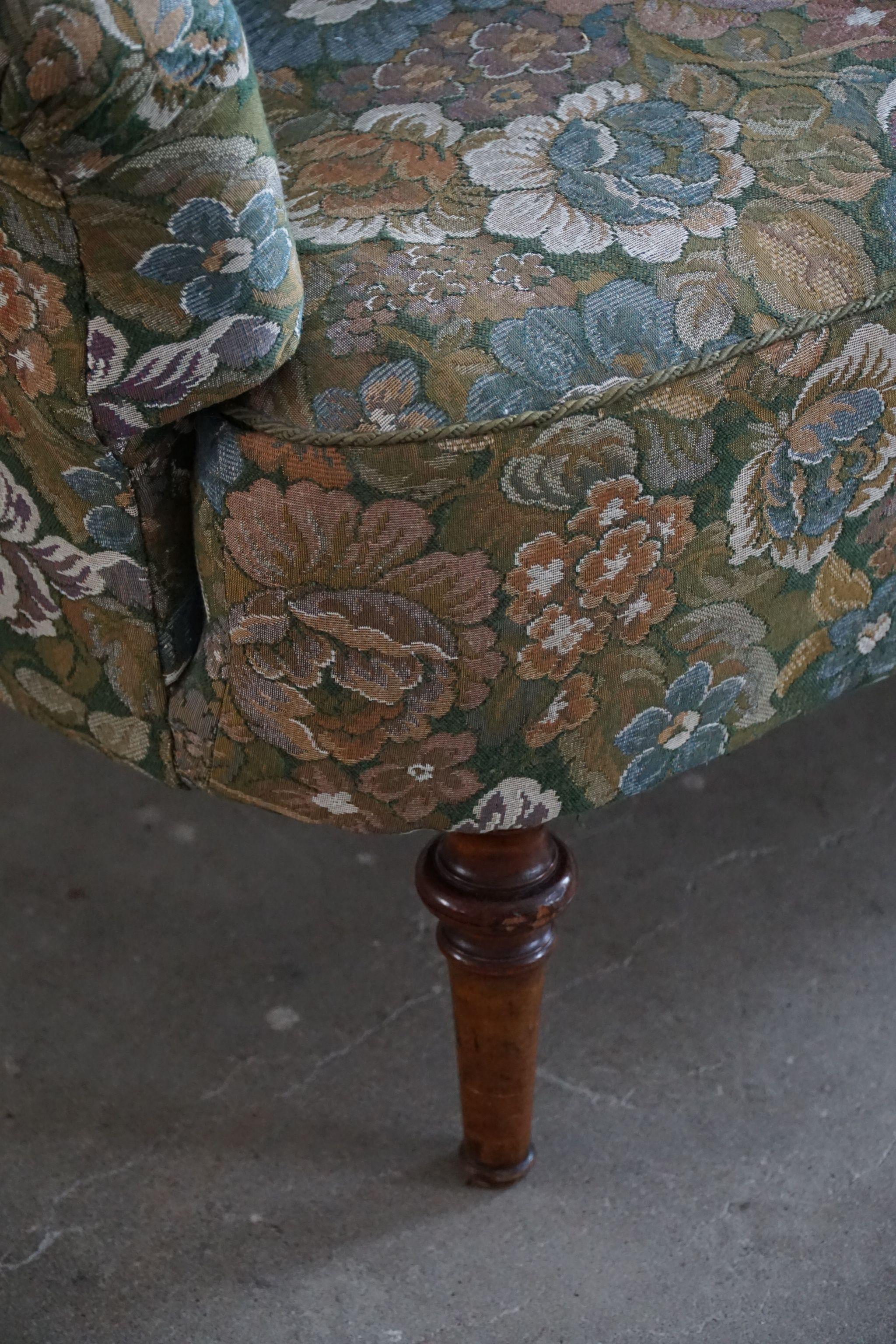 Antique Curved Sofa with Flora Fabric, By a Danish Cabinetmaker, Early 1900s 11