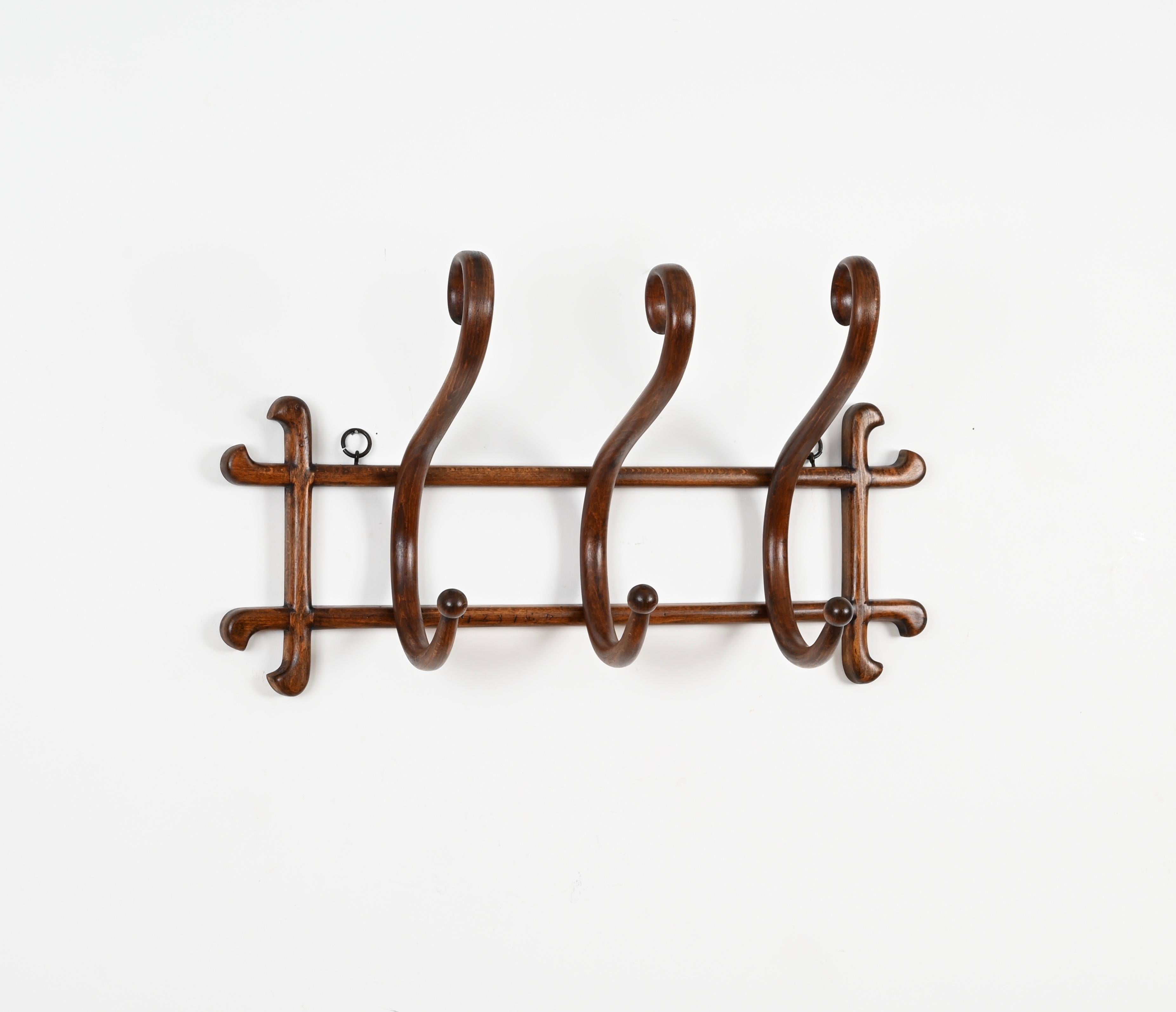 Antique Curved Walnut Coat Rack by Michael Thonet, Italy, Early 1900s 4
