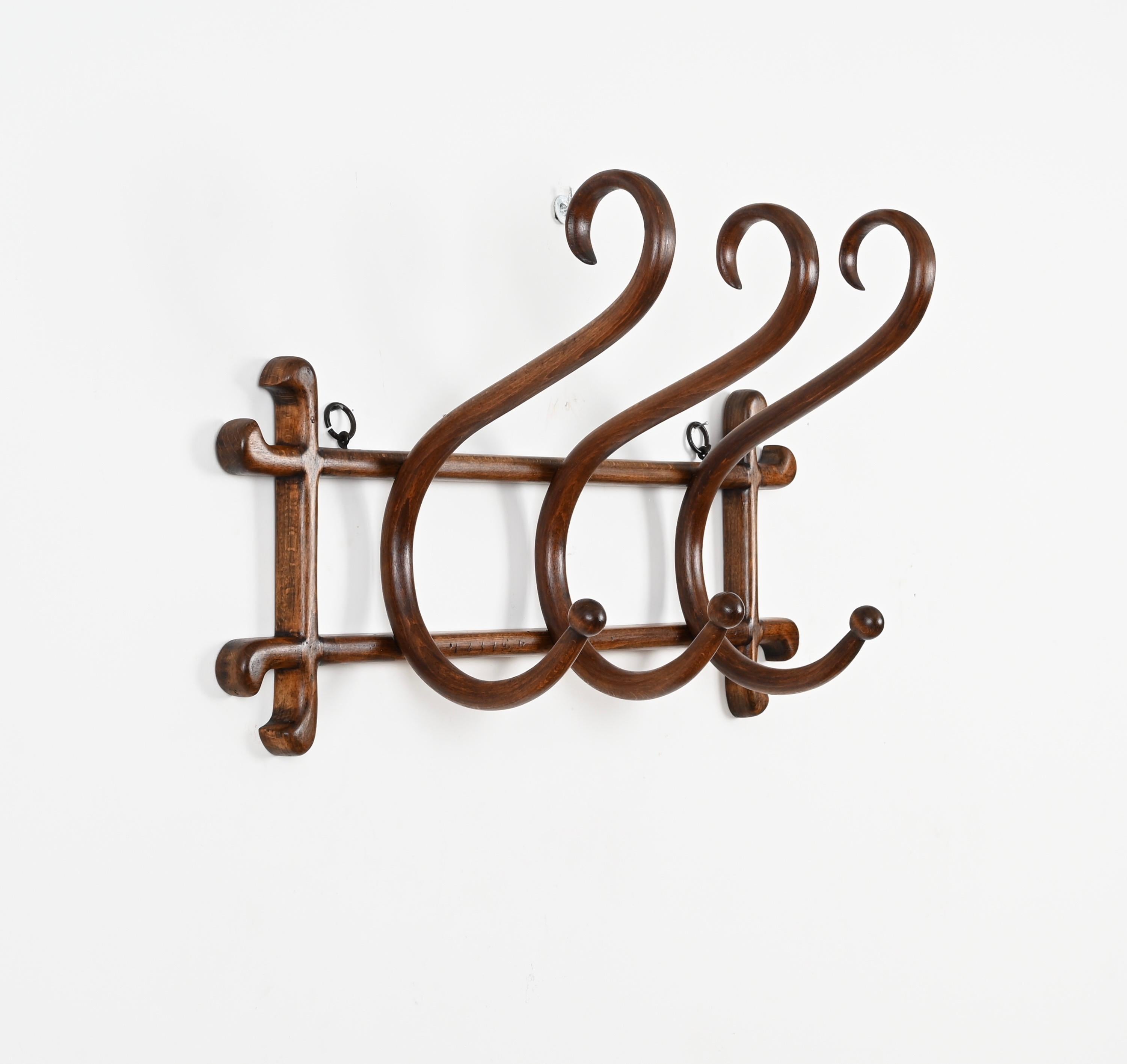 Antique Curved Walnut Coat Rack by Michael Thonet, Italy, Early 1900s 5
