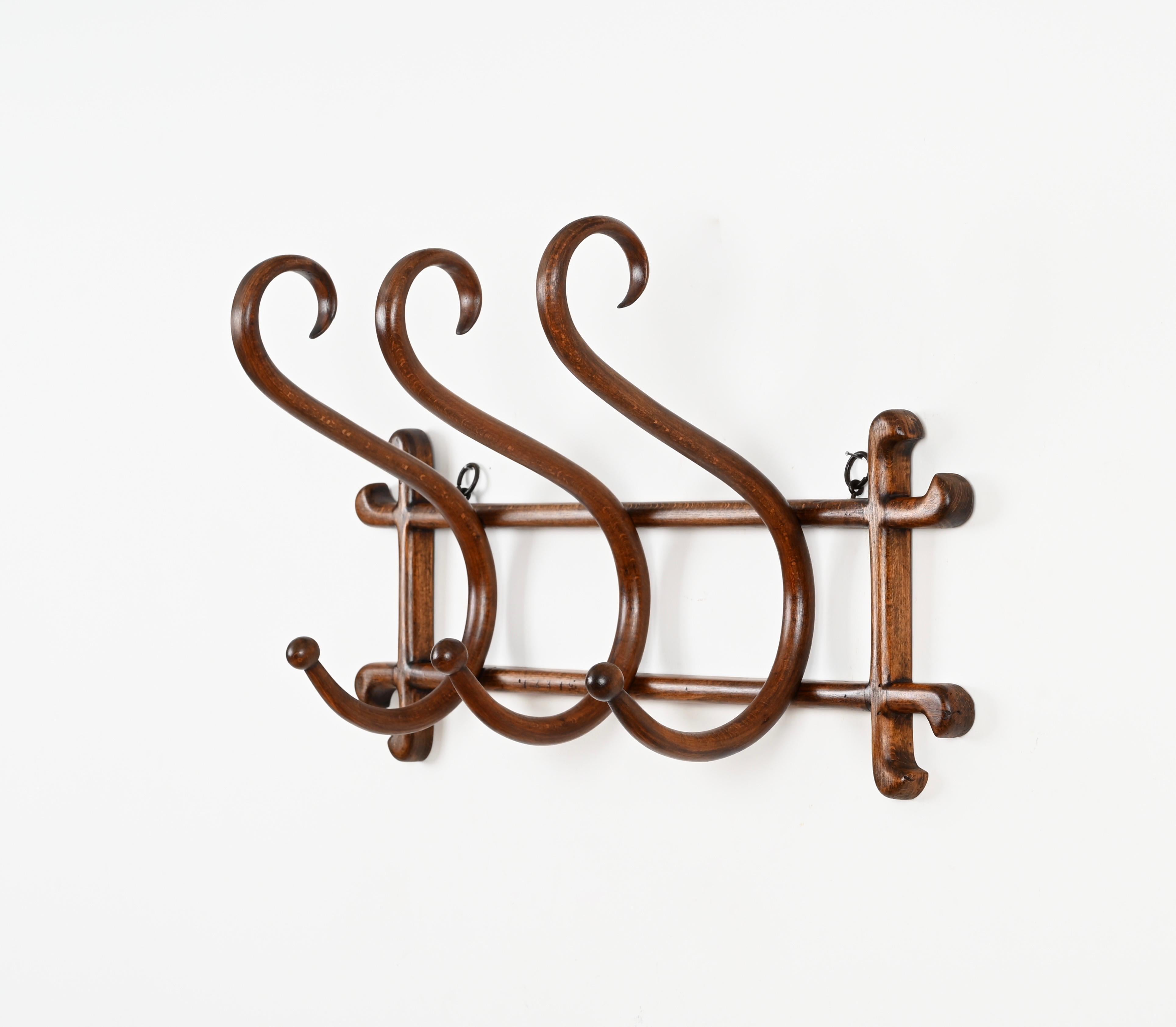 Antique Curved Walnut Coat Rack by Michael Thonet, Italy, Early 1900s 6