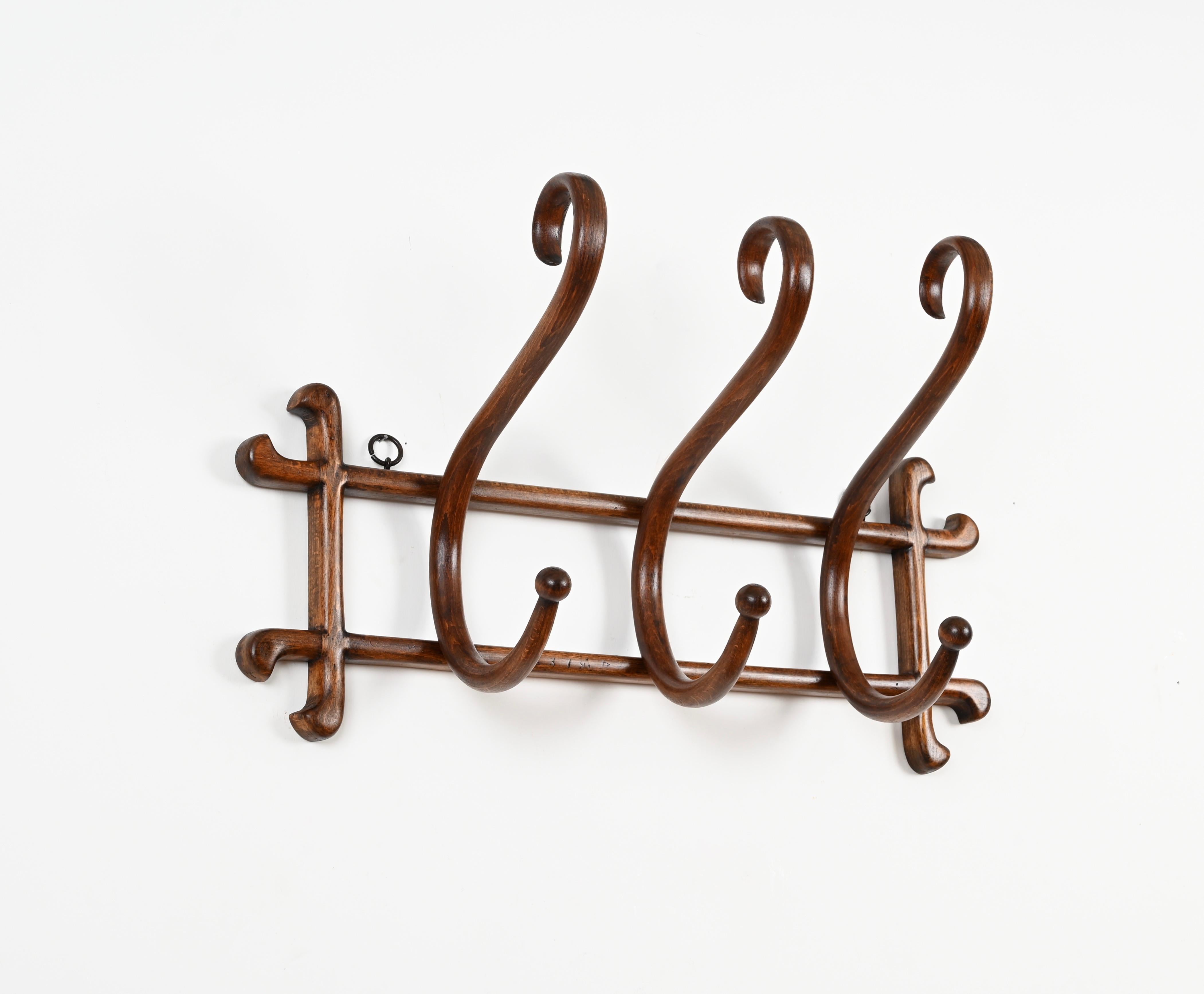 Antique Curved Walnut Coat Rack by Michael Thonet, Italy, Early 1900s 8