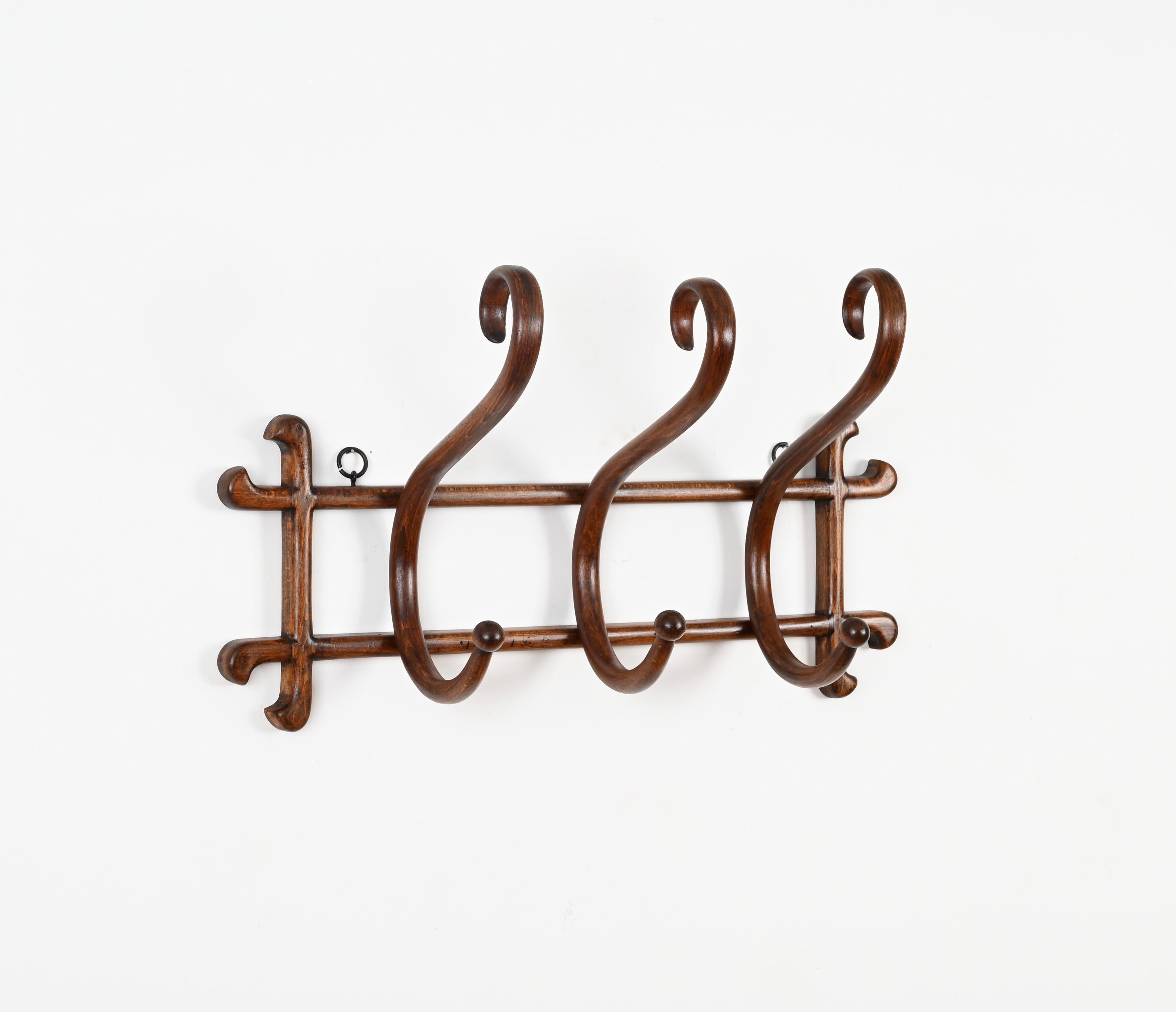 Art Nouveau Antique Curved Walnut Coat Rack by Michael Thonet, Italy, Early 1900s