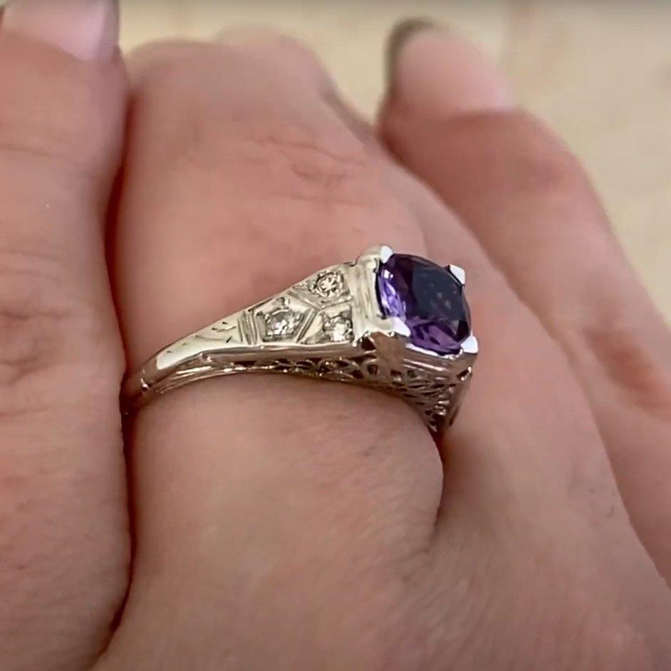 Antiker Amethystring mit Kissenschliff (ca. 0,60 Karat), Platin, um 1930 im Zustand „Hervorragend“ im Angebot in New York, NY