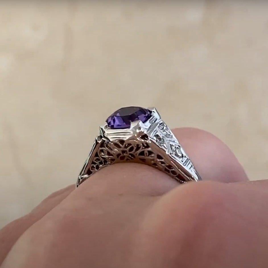 Antiker Amethystring mit Kissenschliff (ca. 0,60 Karat), Platin, um 1930 Damen im Angebot