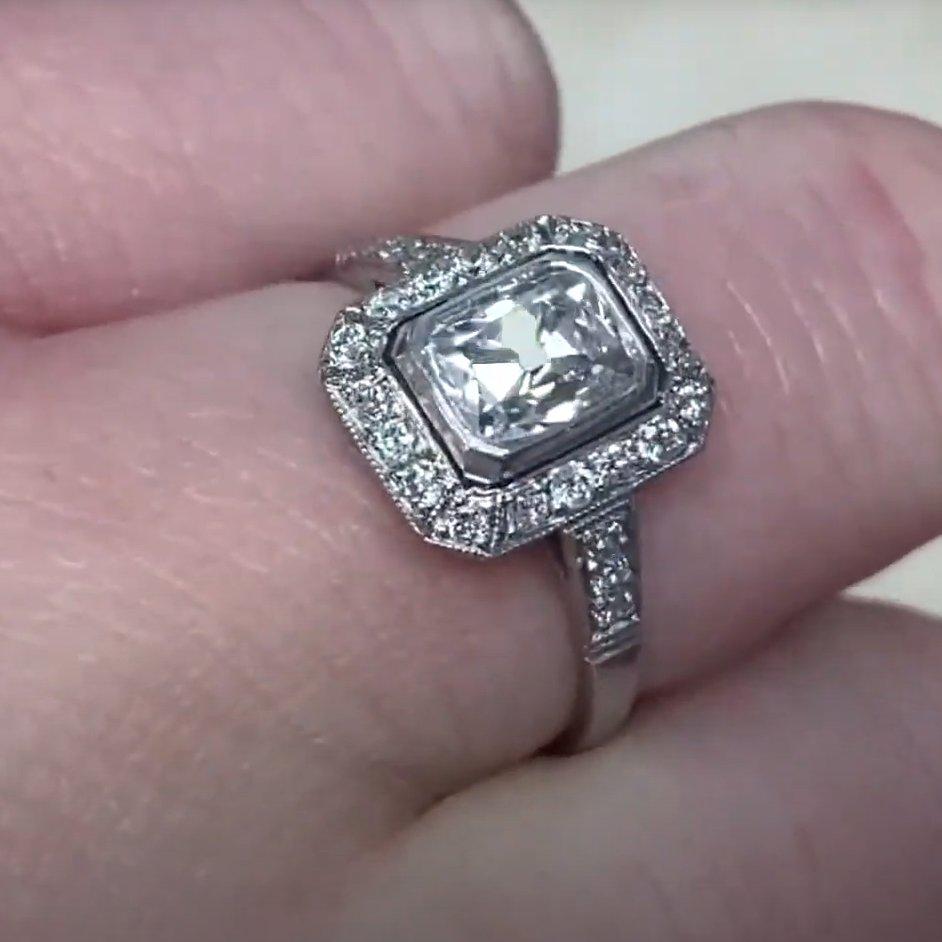 De las mujeres Anillo de compromiso de diamantes talla cojín antiguos (GIA aprox. 1.00 quilates), platino en venta