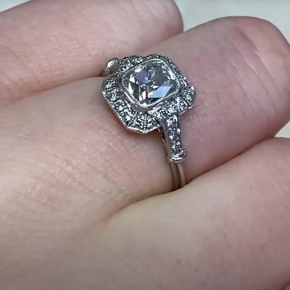 De las mujeres Anillo de compromiso de diamantes talla cojín antiguos (GIA aprox. 1.1 quilates), platino en venta
