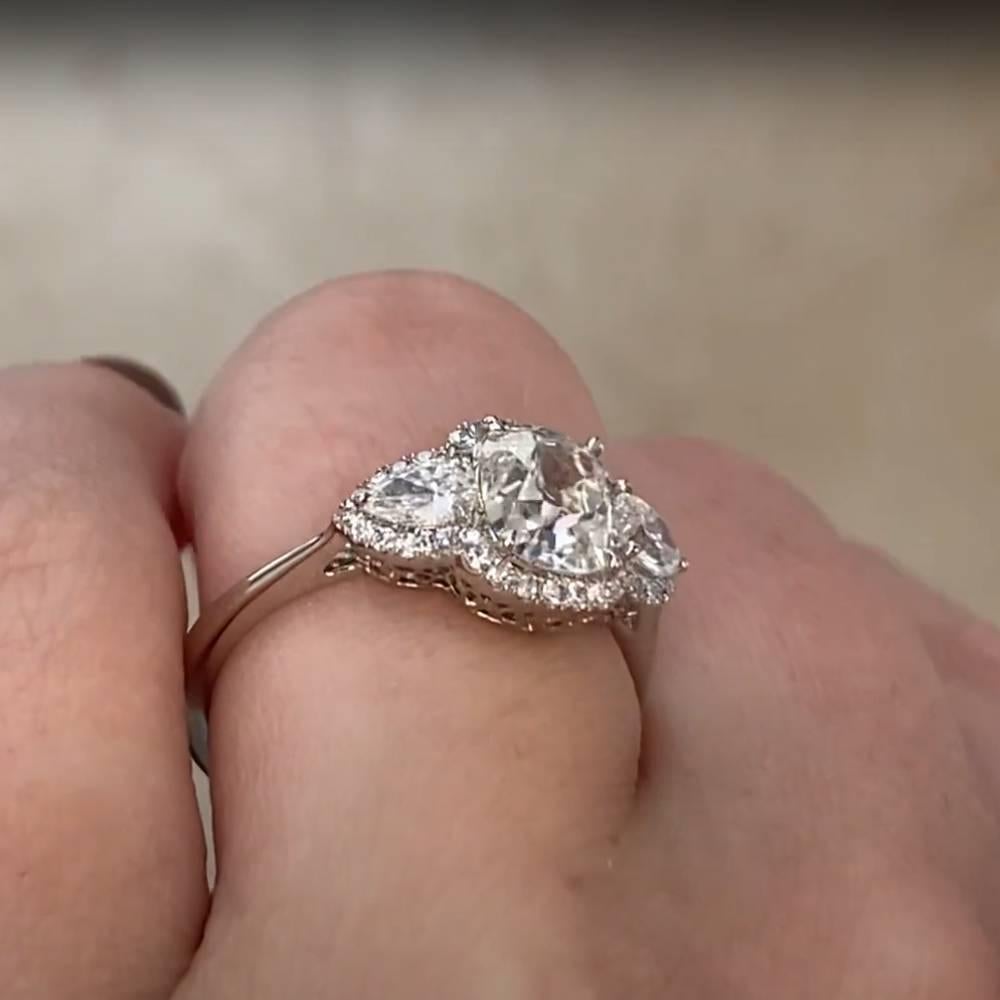 Bague de fiançailles en platine, diamant antique taille coussin (GIA environ 1.2 carats) Excellent état - En vente à New York, NY