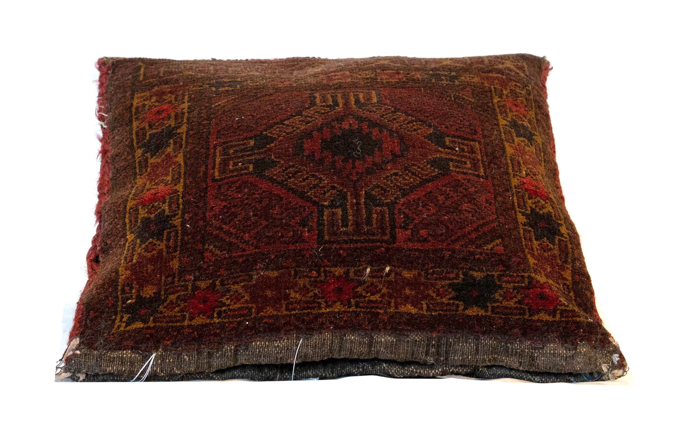 Antique wool pillowcase zipper cushion handmade Balouch Kilim pillow cover, view one of the most comprehensive collections of the decorative pillow, handmade traditional rugs, Kilim cushions cover Furniture, with worldwide delivery. Our Gallery