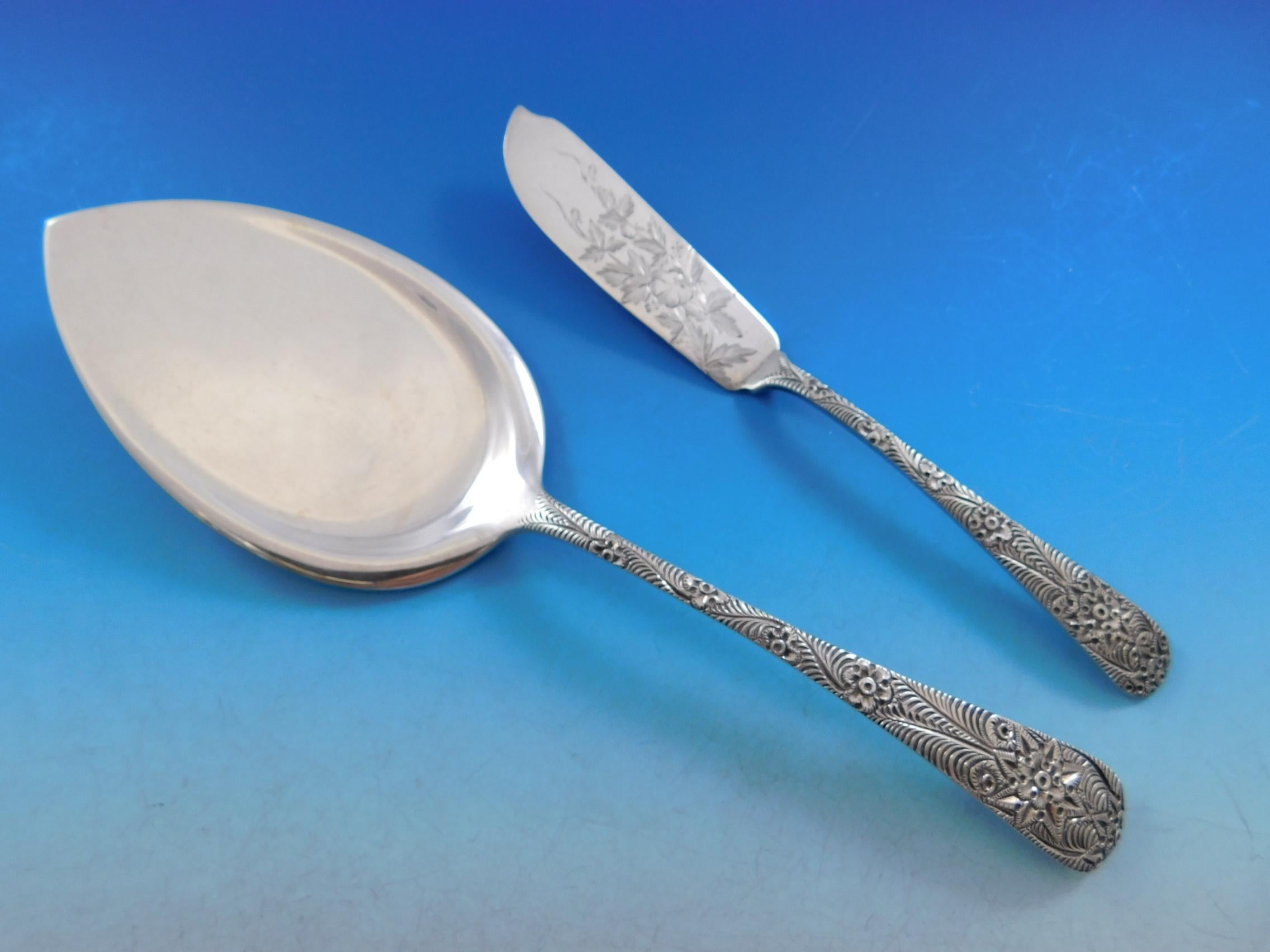 Servicio de 67 cubiertos antiguos de plata de ley grabados a medida por Tiffany en Bueno estado para la venta en Big Bend, WI