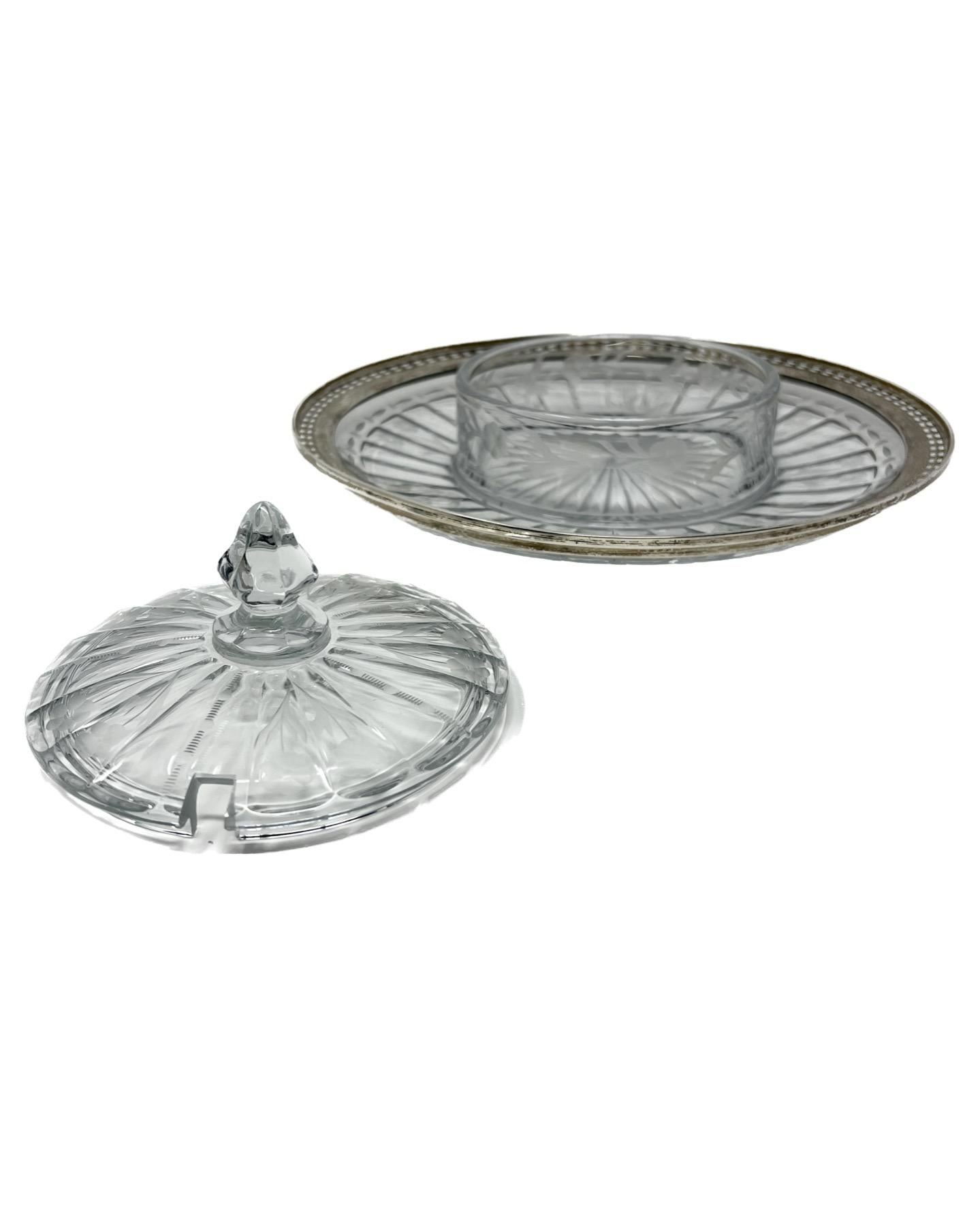 Antiguo Plato para Caviar de Cristal Tallado y Bordes de Plata con Tapa, Circa 1910-1920. Silver en venta