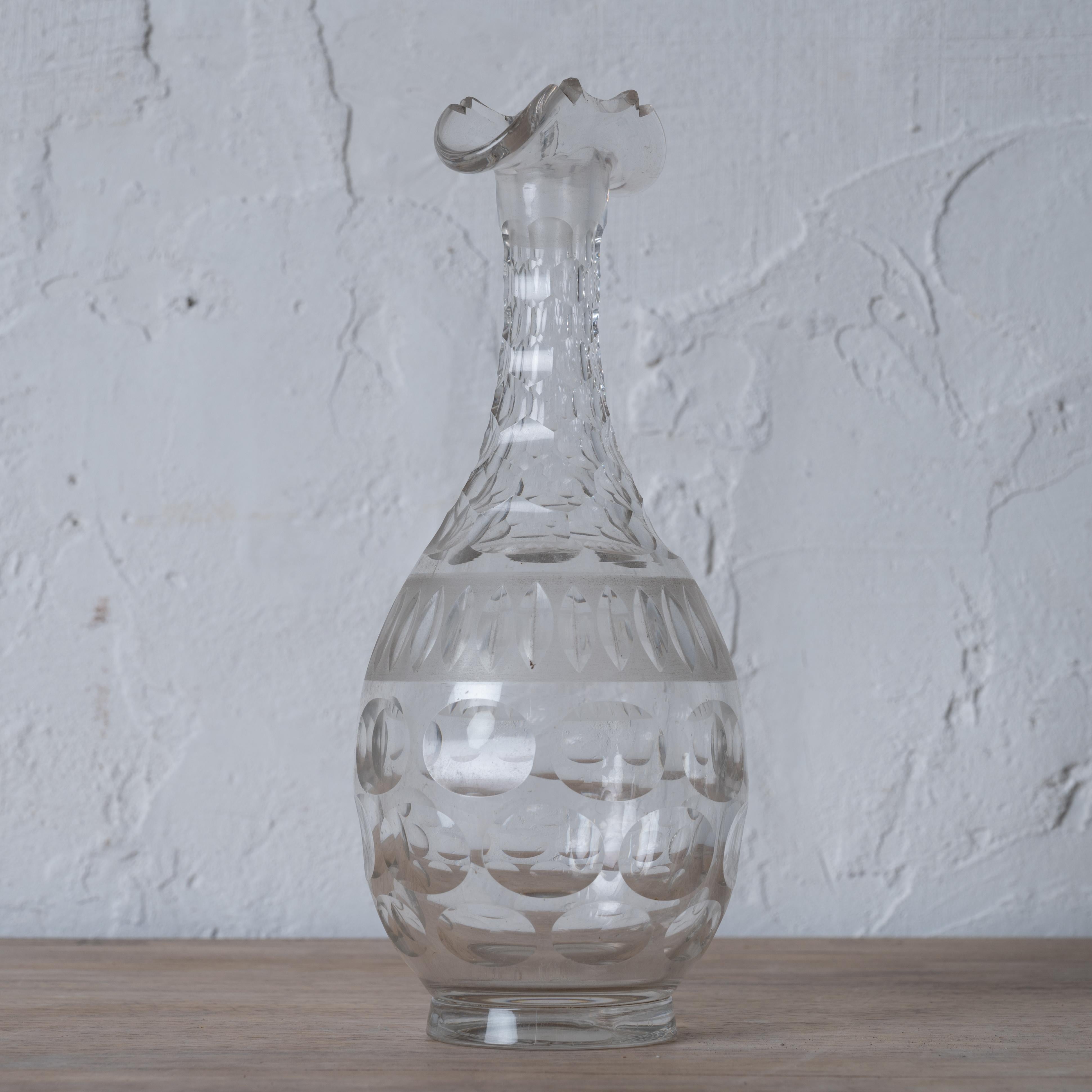 Sconosciuto Decanter a doppio beccuccio in cristallo antico in vendita