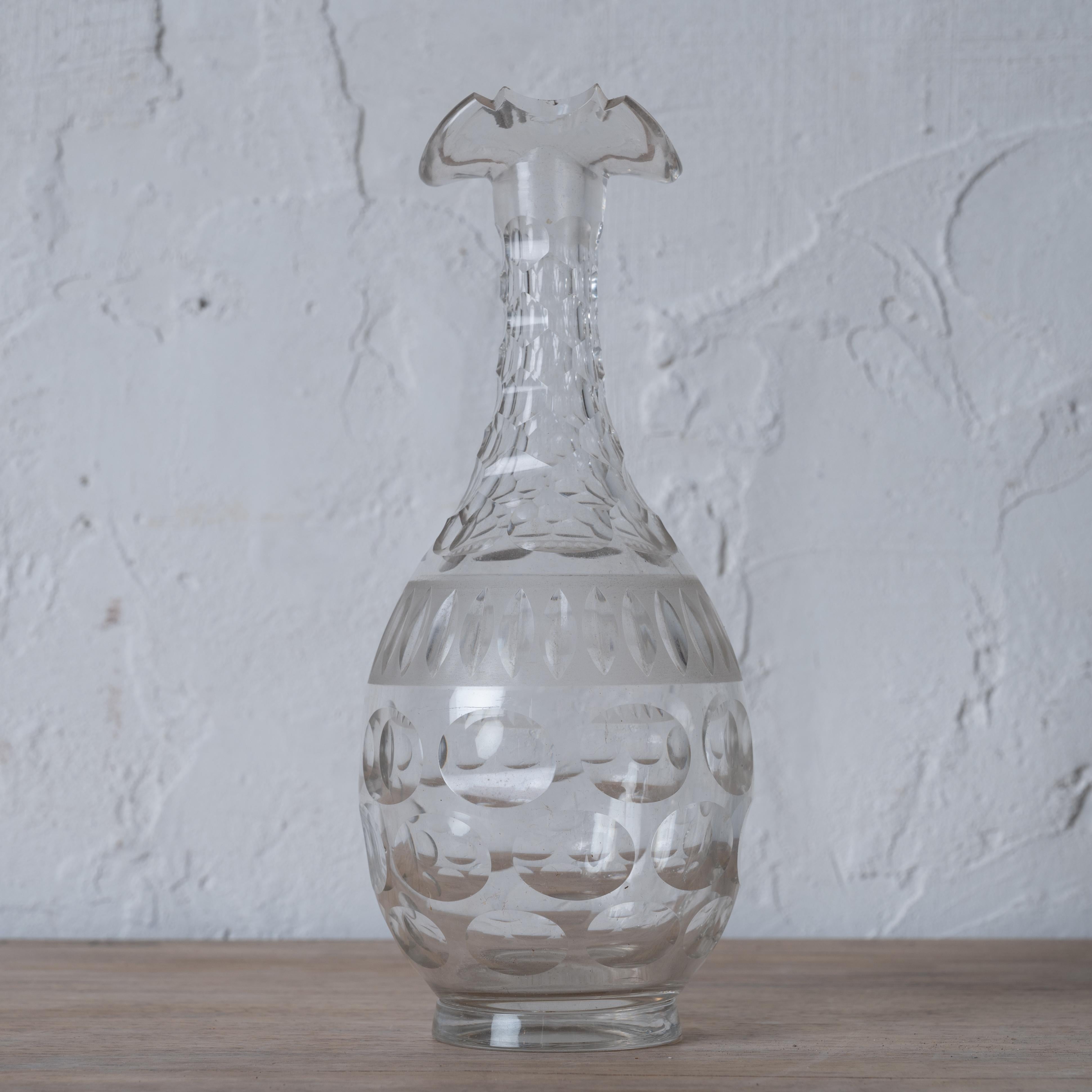 XX secolo Decanter a doppio beccuccio in cristallo antico in vendita
