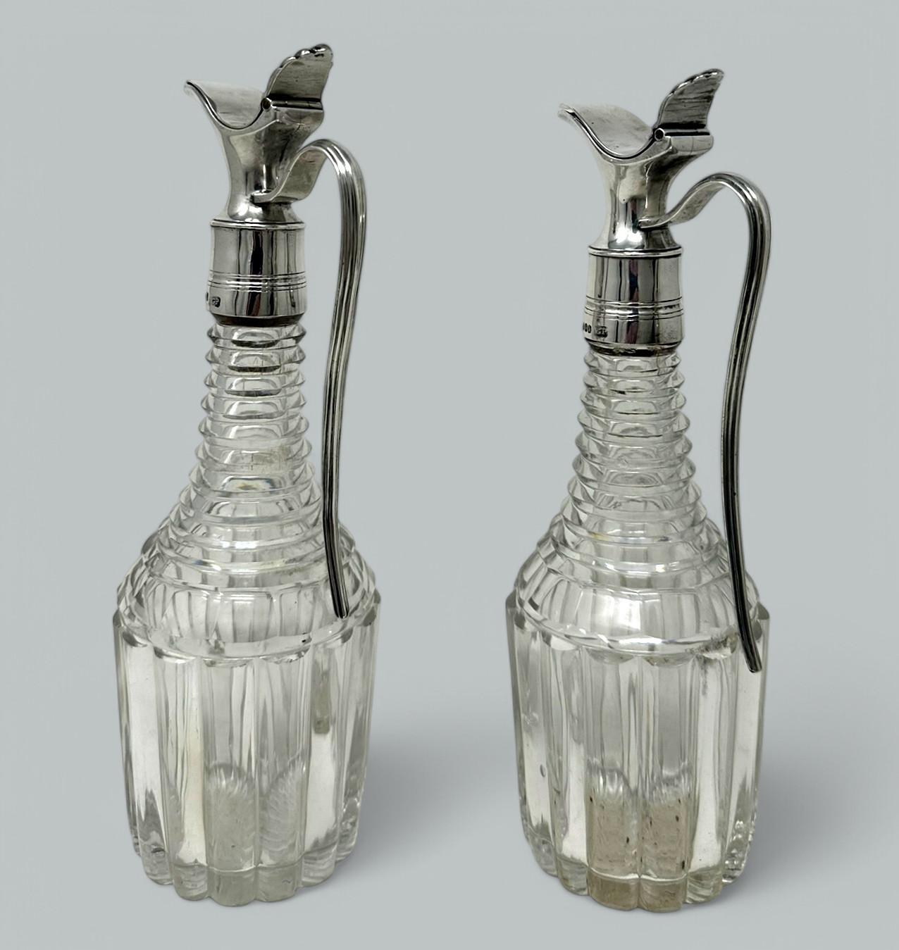 Antiguo juego de vinagreras de plata de ley con cristal tallado 1825 George Piercy Inglés en venta