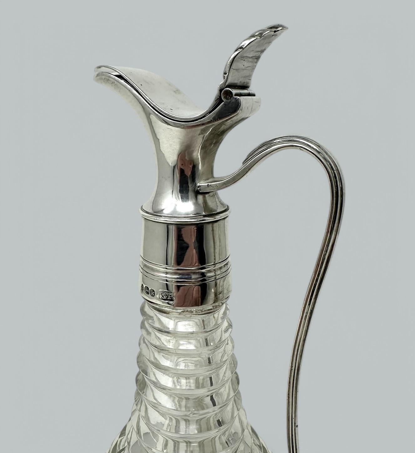 Antiguo juego de vinagreras de plata de ley con cristal tallado 1825 George Piercy Plata esterlina en venta