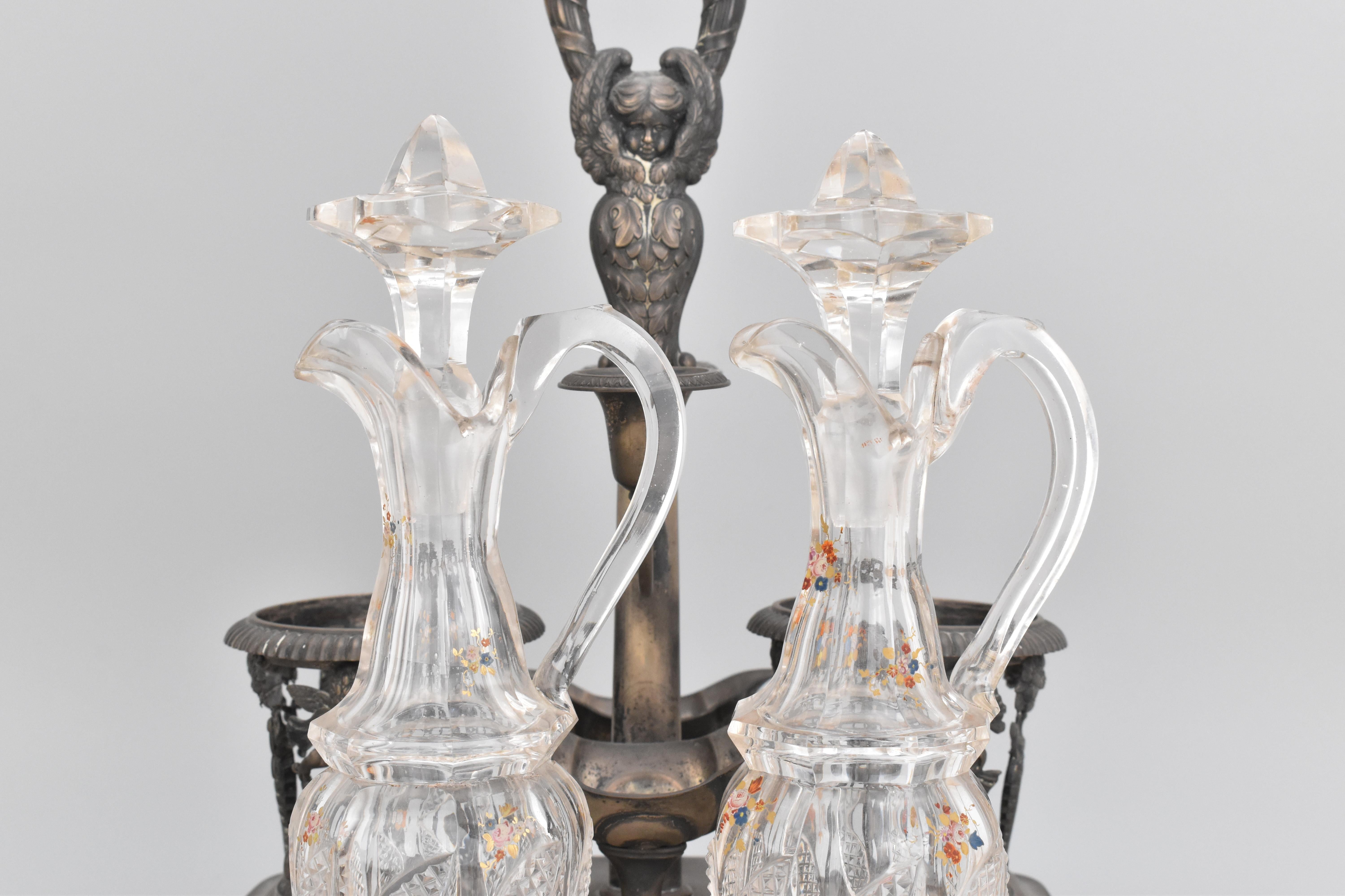 Antique French Cut Glass and Metal Oil and Veniger Cruet Set, XIX secolo in vendita 3