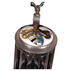 antigua jarra de cerveza de cristal tallado años 20 art nouveau con tapa de porcelana pintada a mano