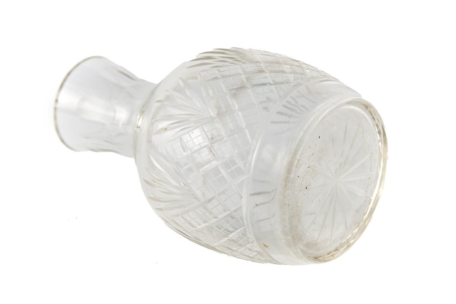 Carafe en verre taillé à l'ancienne Bon état - En vente à Ipswich, GB