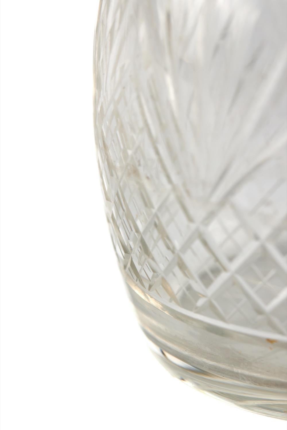 Verre taillé Carafe en verre taillé à l'ancienne en vente