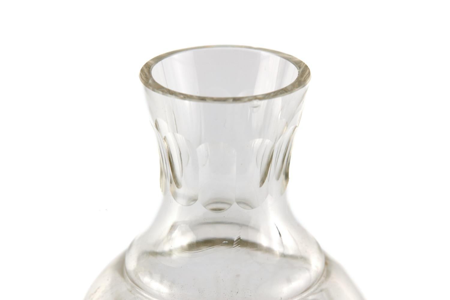 Carafe en verre taillé à l'ancienne en vente 1