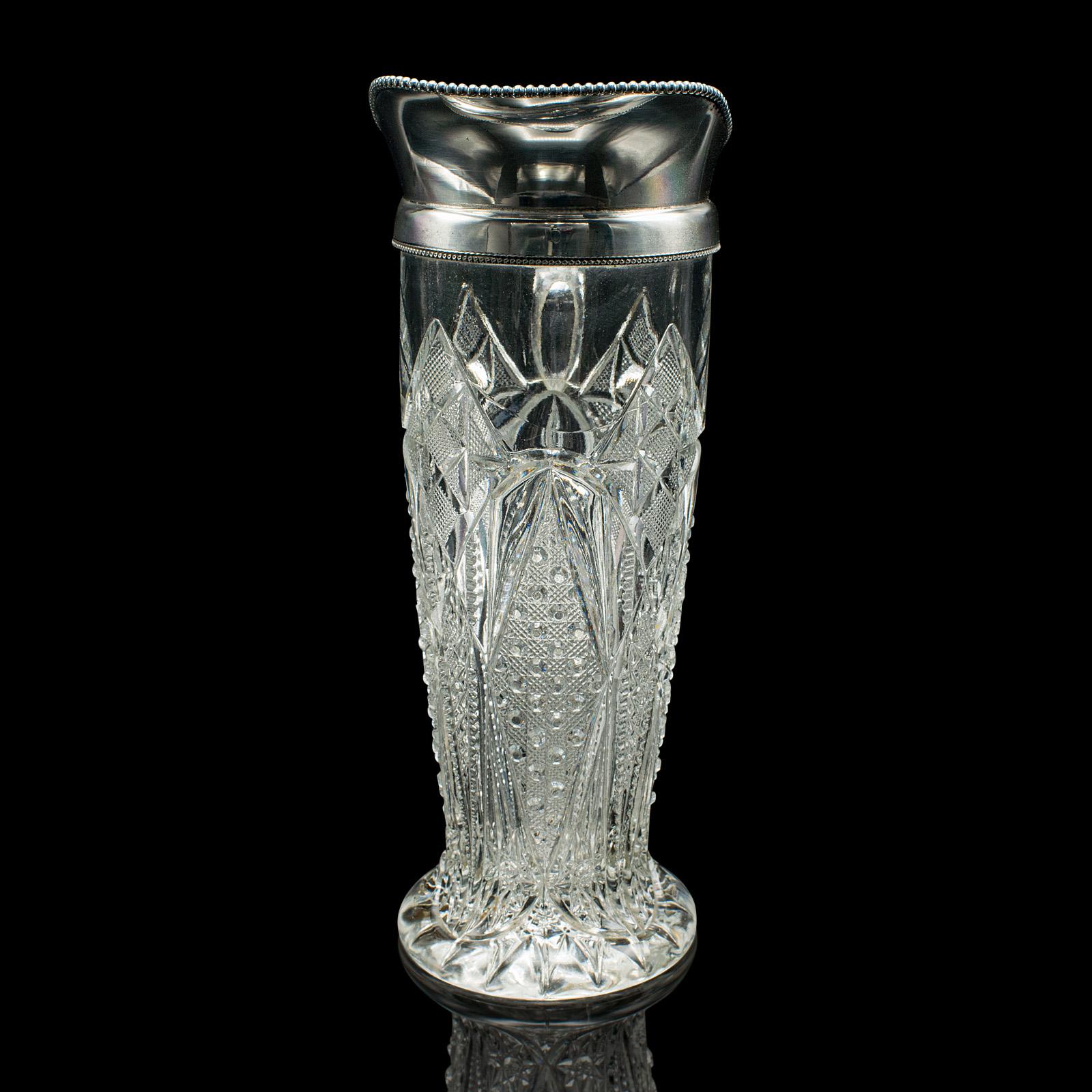 Aiguière de service anglaise ancienne en verre taillé, plaquée argent, style édouardien Bon état - En vente à Hele, Devon, GB