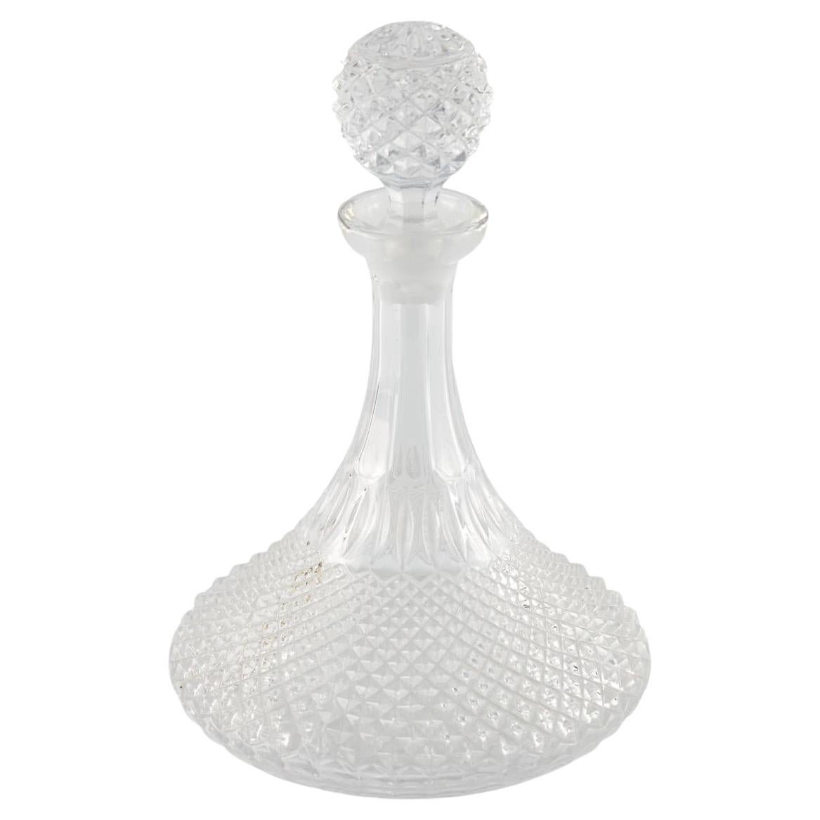 Decanter per navi in vetro tagliato antico