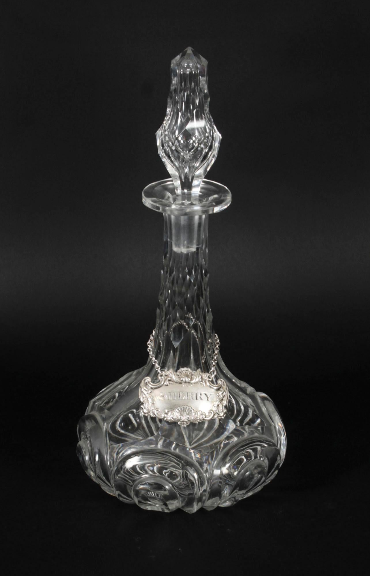 Antiker Sherry Dekanter aus geschliffenem Glas mit Silber Label CIRCA 1920 im Angebot 2