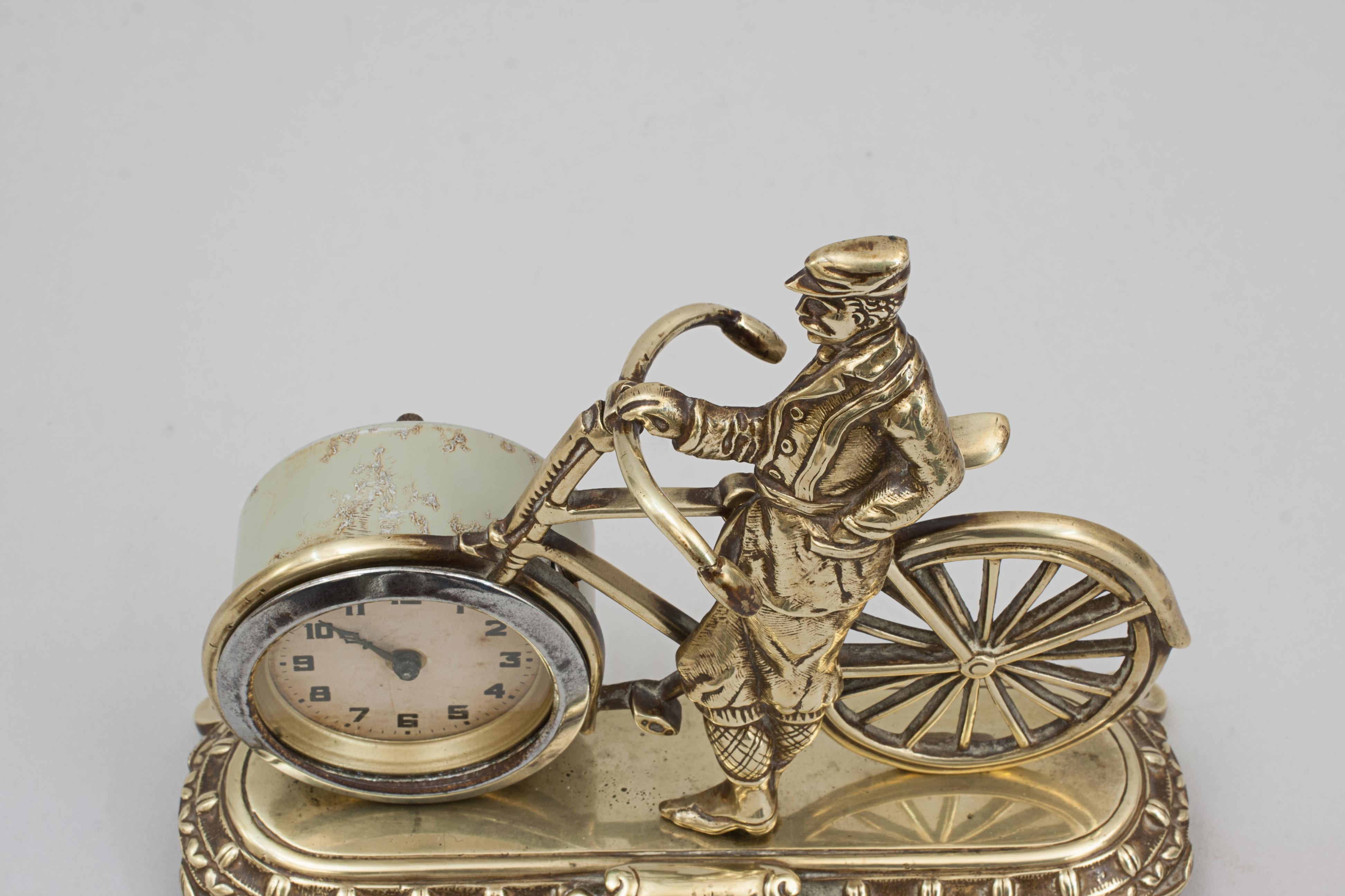 Antique Cycling Clock in Brass For Sale 7