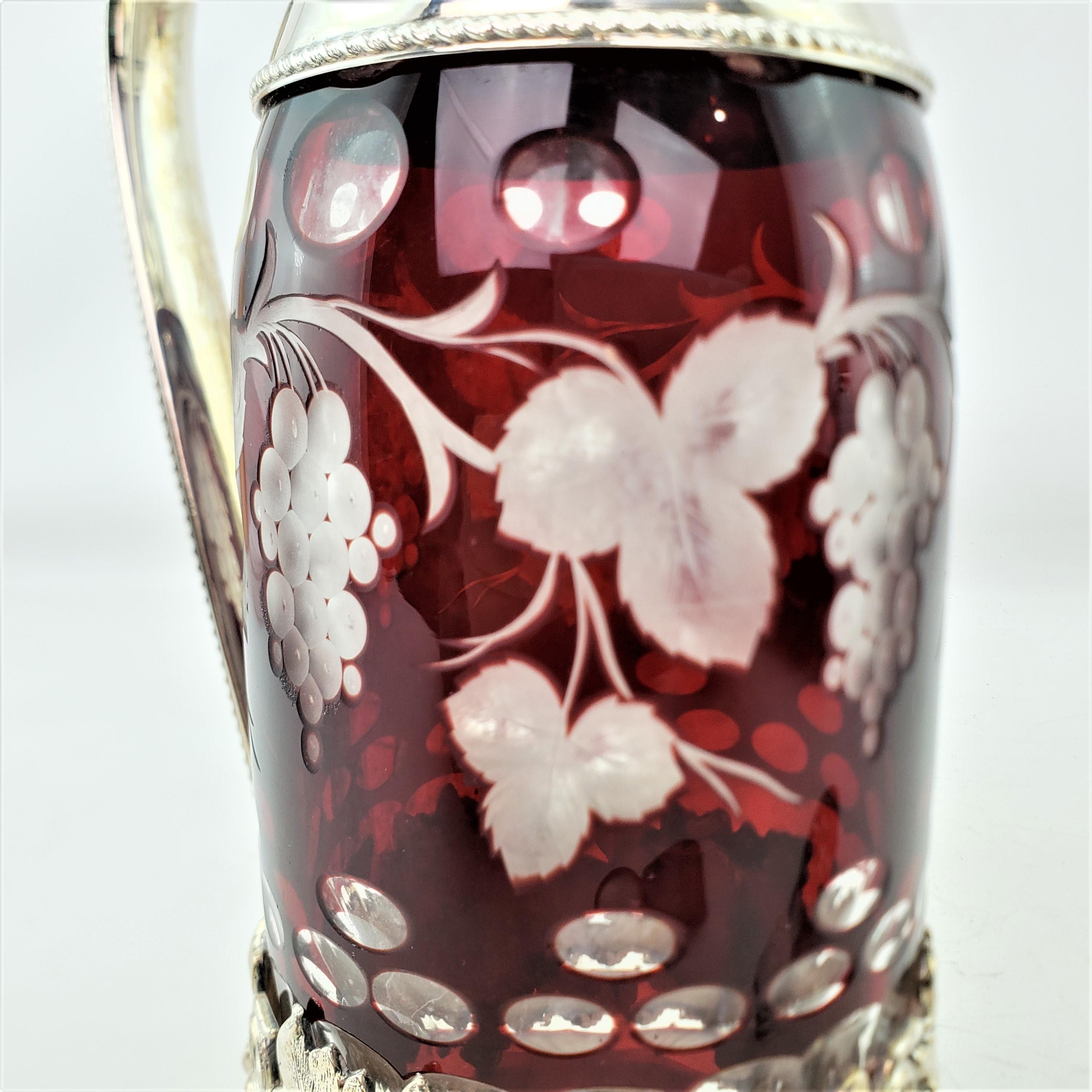Antike tschechische Rubin geschnitten, um klare Flasche Dekanter mit verzierten versilbert Stand im Angebot 6