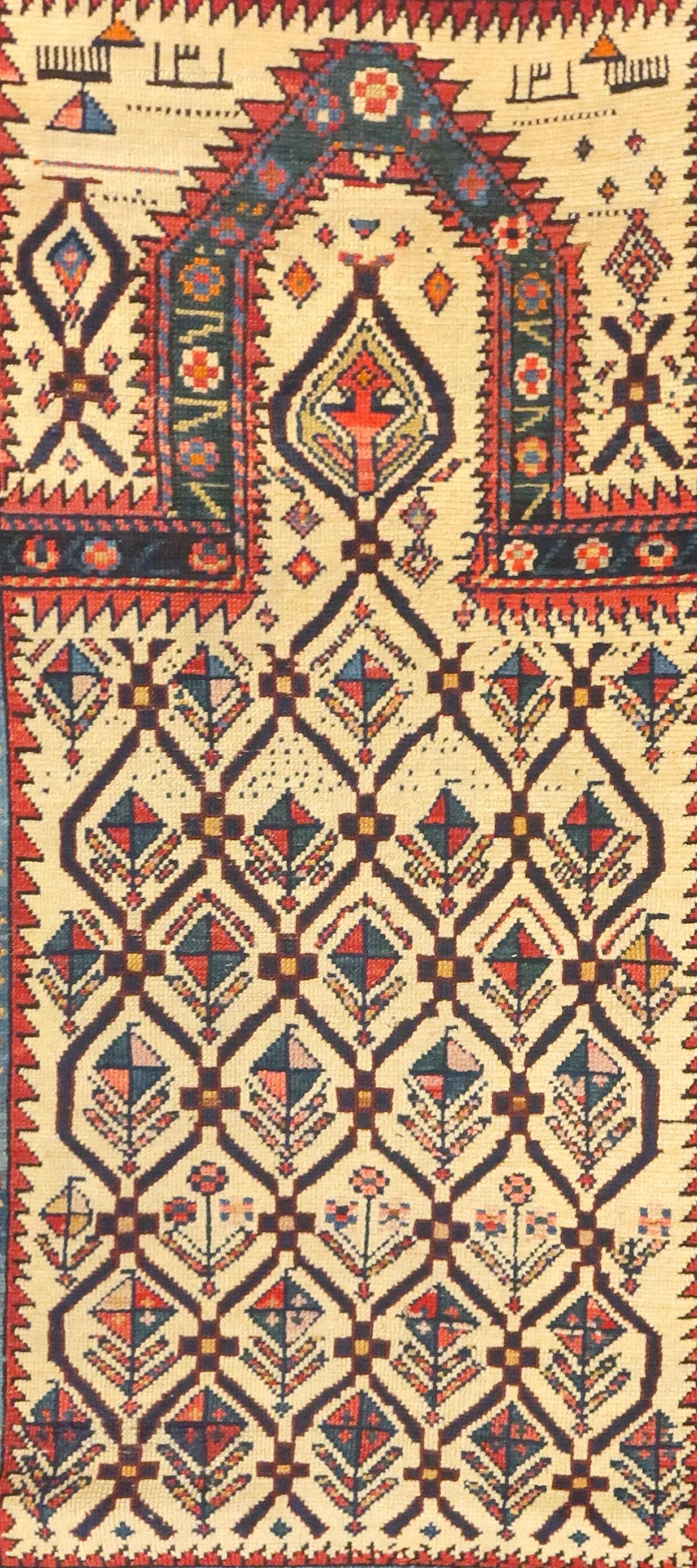 Late 19th Century Antique Daghestan Shirvan Rug For Sale