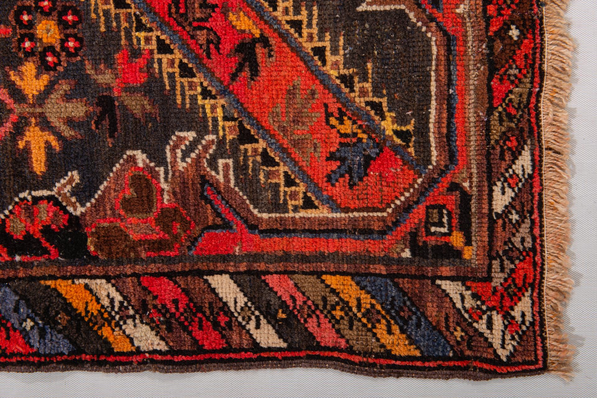 Antique Daghestan Square Little Caucasian Carpet In Fair Condition In Alessandria, Piemonte
