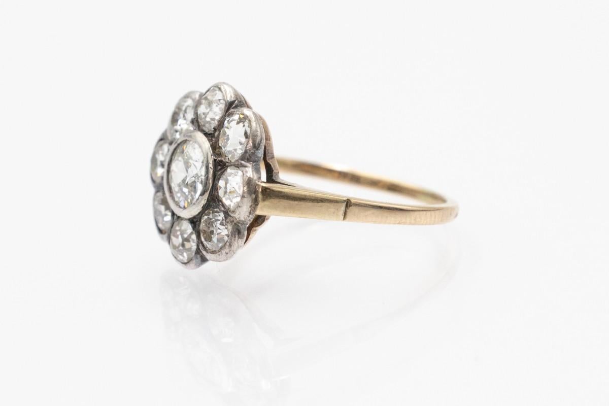 Bague marguerite ancienne avec diamants anciens de taille brillant 1.10ct Bon état - En vente à Chorzów, PL
