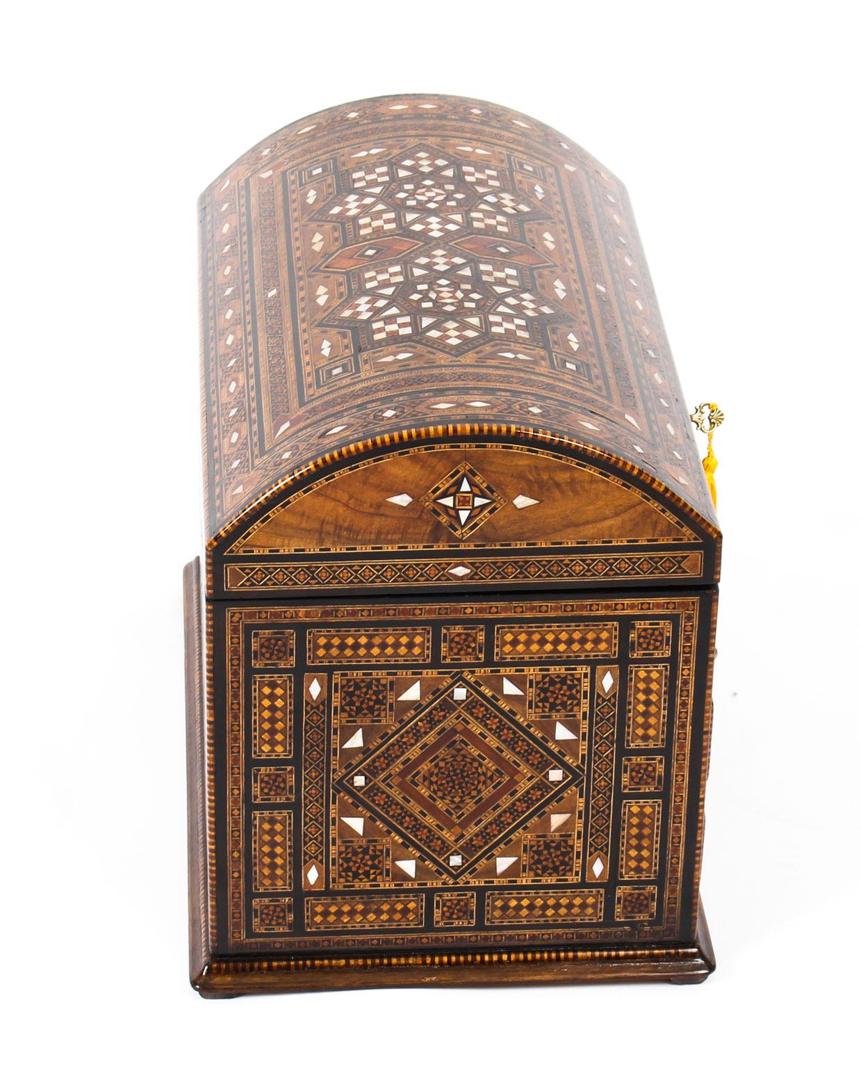 Mother-of-Pearl Antique Damascus Mother-of-pearl and Specimen Wood Inlaid Table Chest