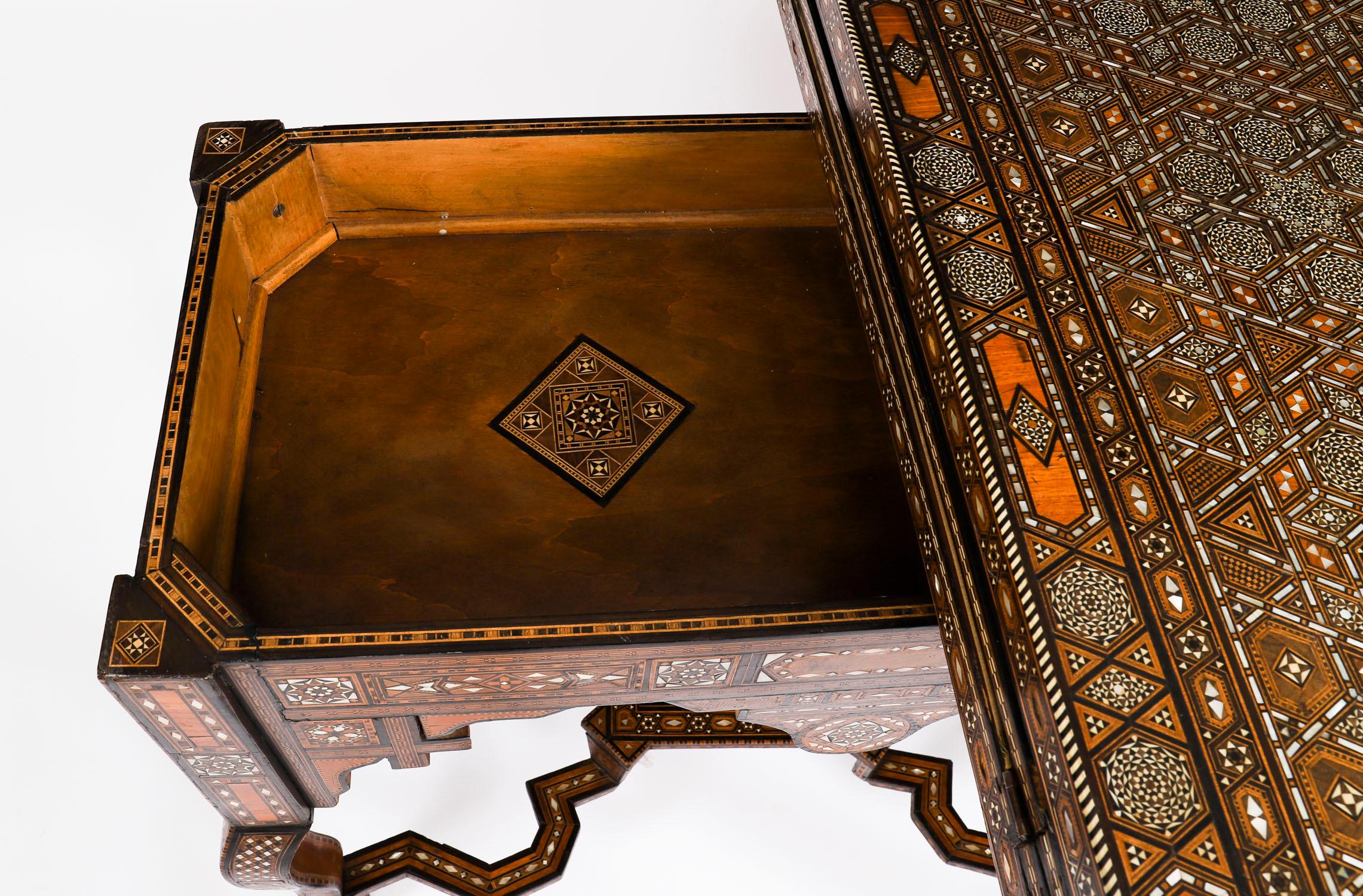 Antique Damascus Syrian Inlaid Card Chess Backgammon Games table 19th Century For Sale 8