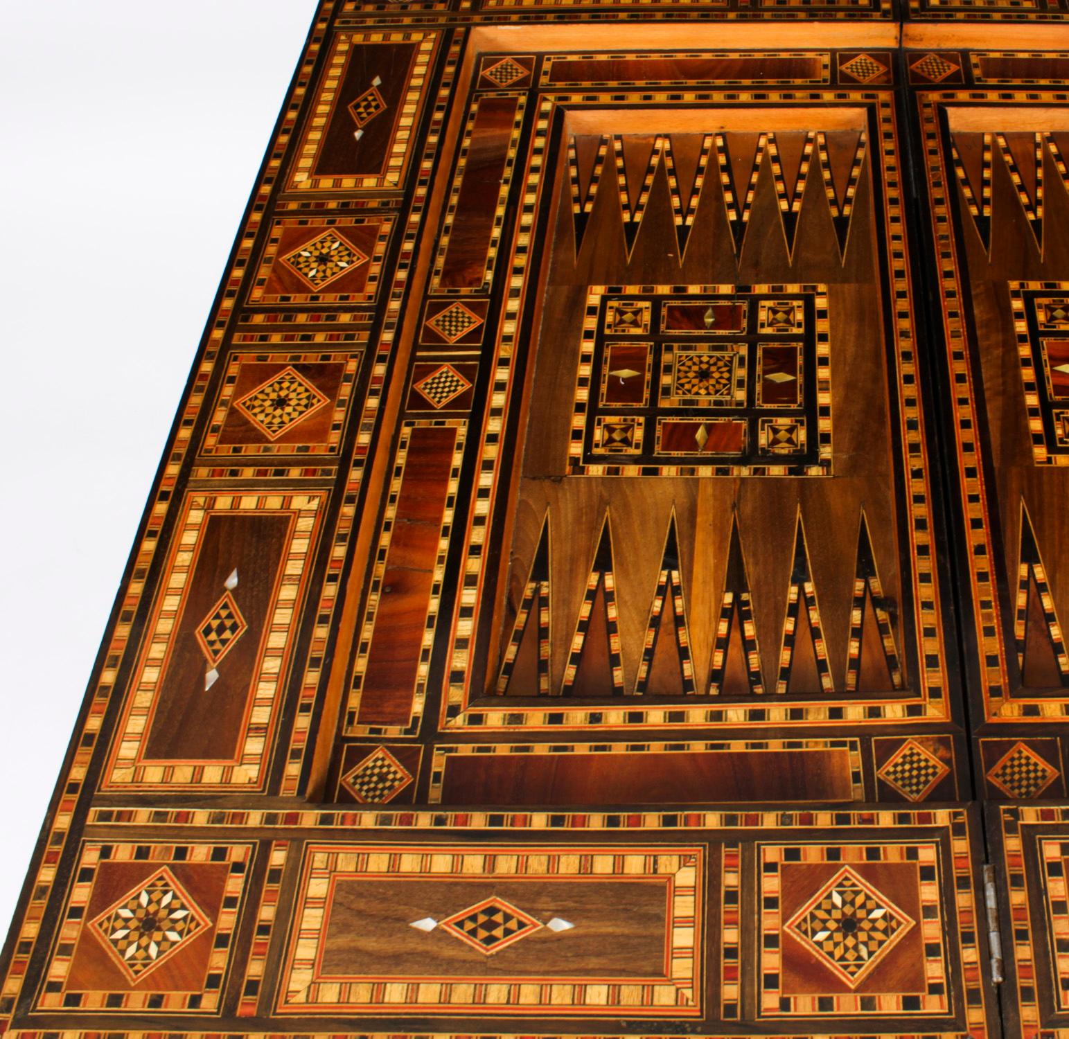 Antique Damascus Syrian Inlaid Card, Chess, Backgammon, Games table Early 20th C 10