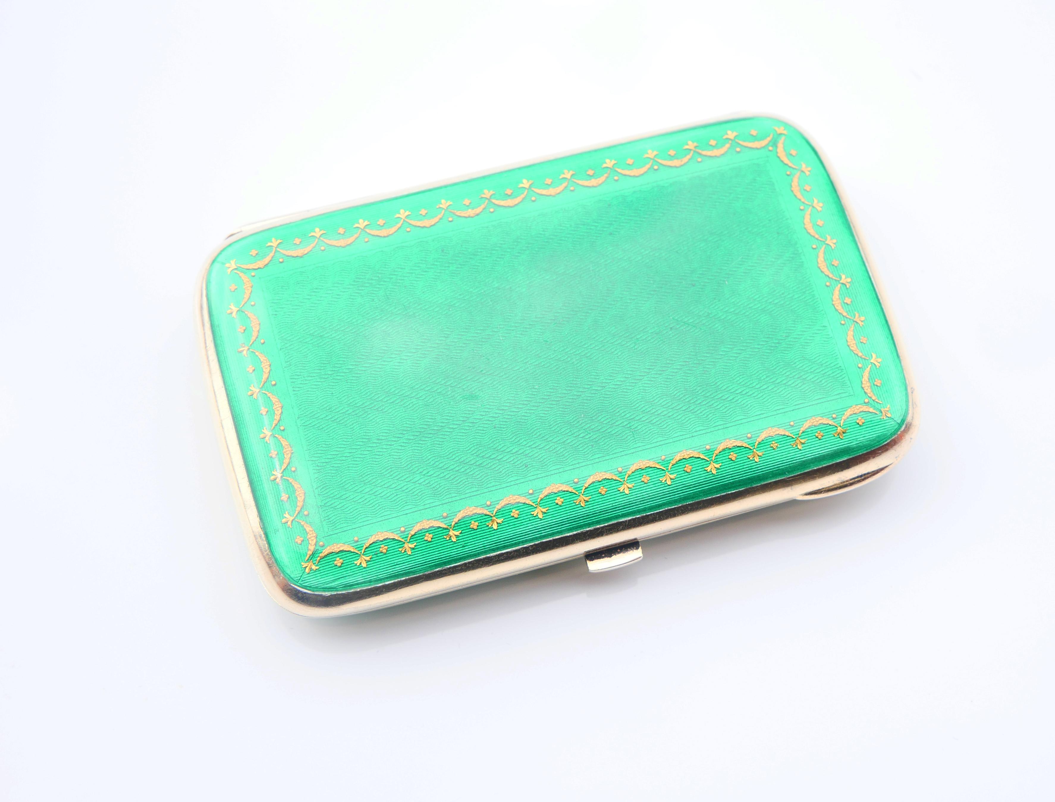Ancienne boîte à cigarettes D.Andersen Gilt 830 Silver Green Guilloché Enamel /118  gr en vente 3