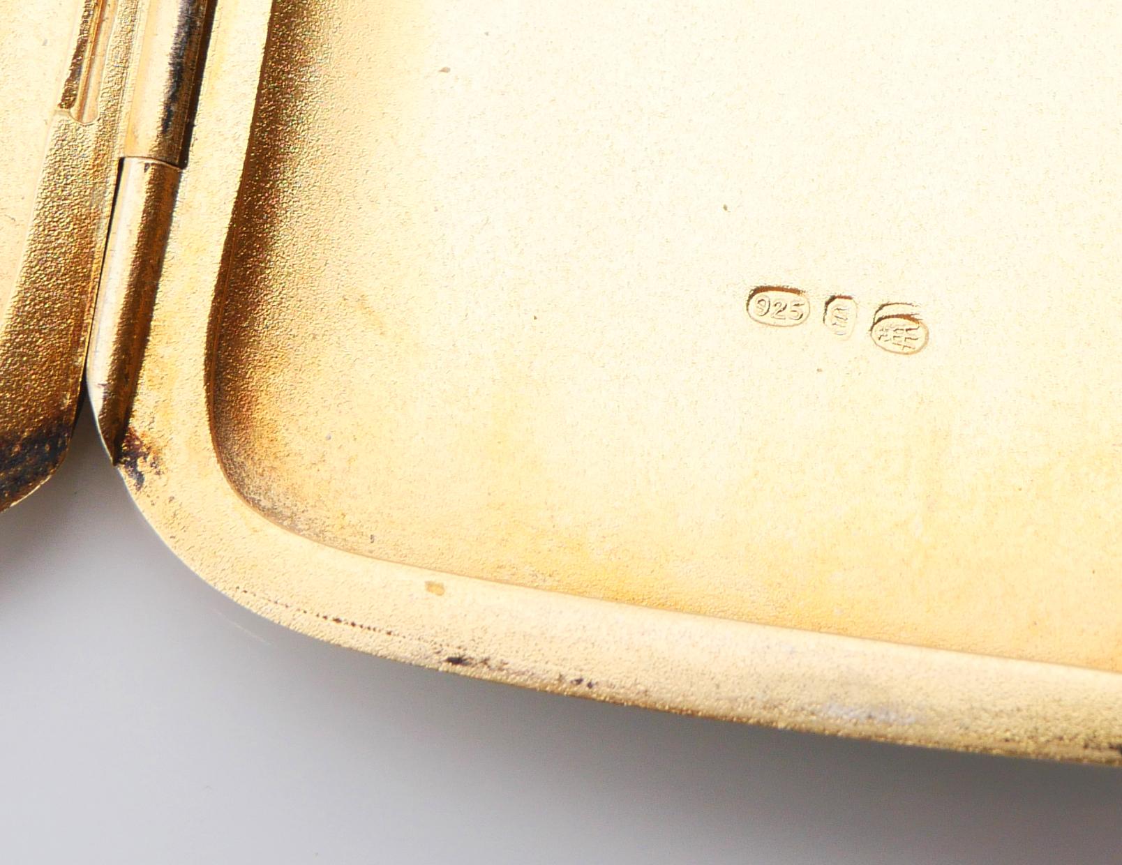Ancienne boîte à cigarettes D.Andersen Gilt 830 Silver Green Guilloché Enamel /118  gr en vente 5