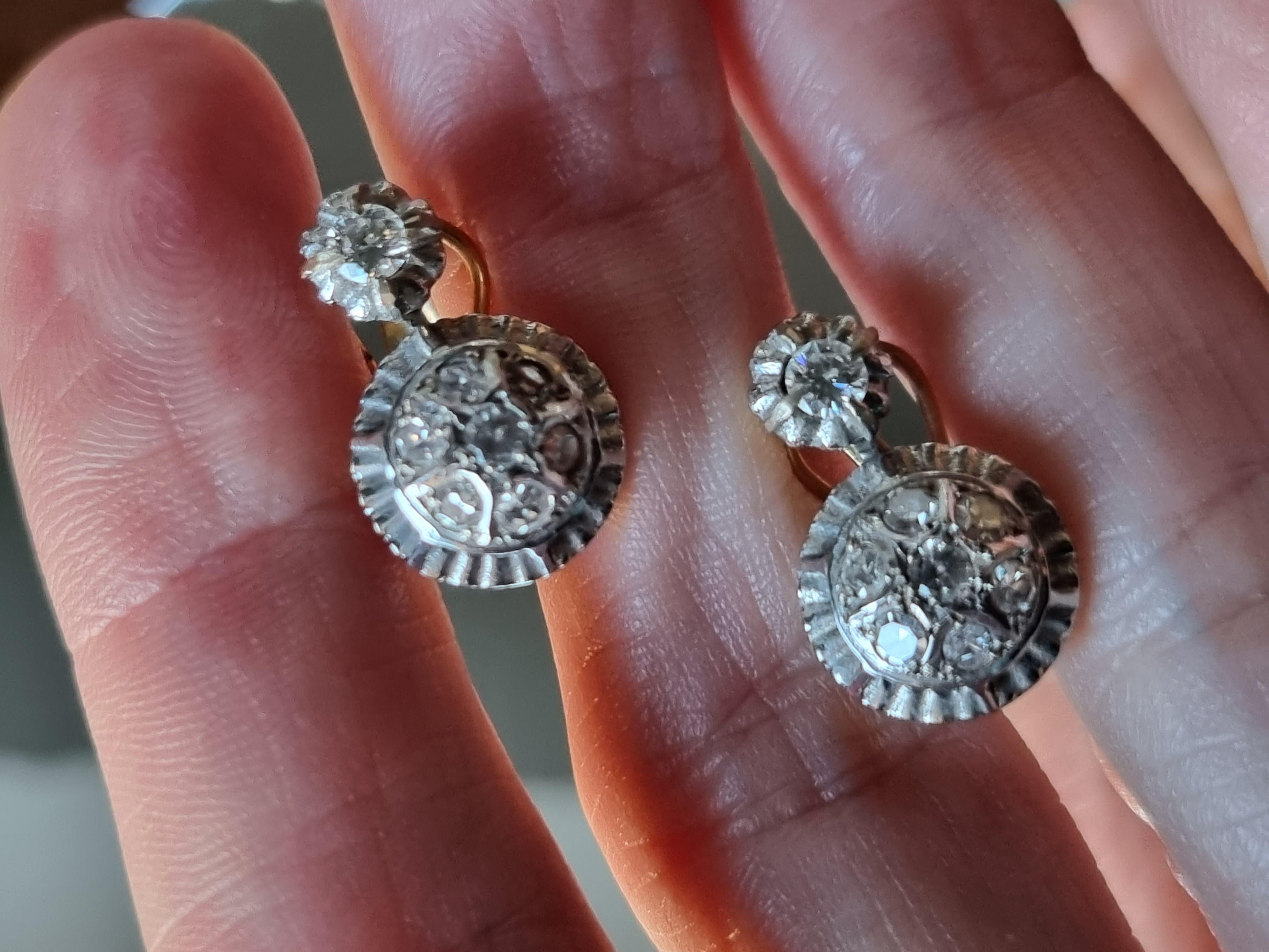 Boucles d'oreilles anciennes en forme de grappe de diamants, circa 1901-1915 en vente 1