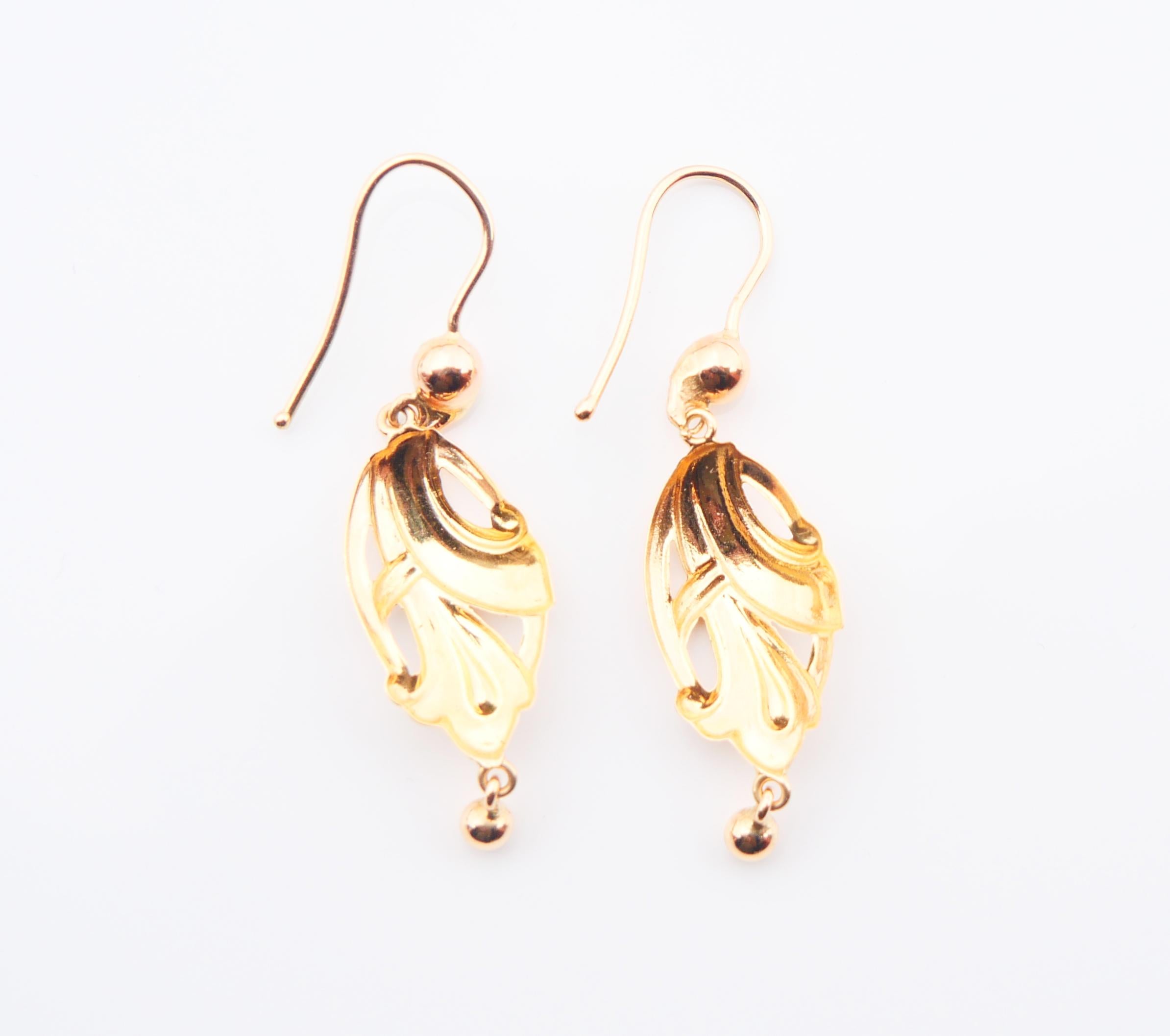 Women's Antique dangle Earrings solid 18K Gold / 2.3 gr For Sale
