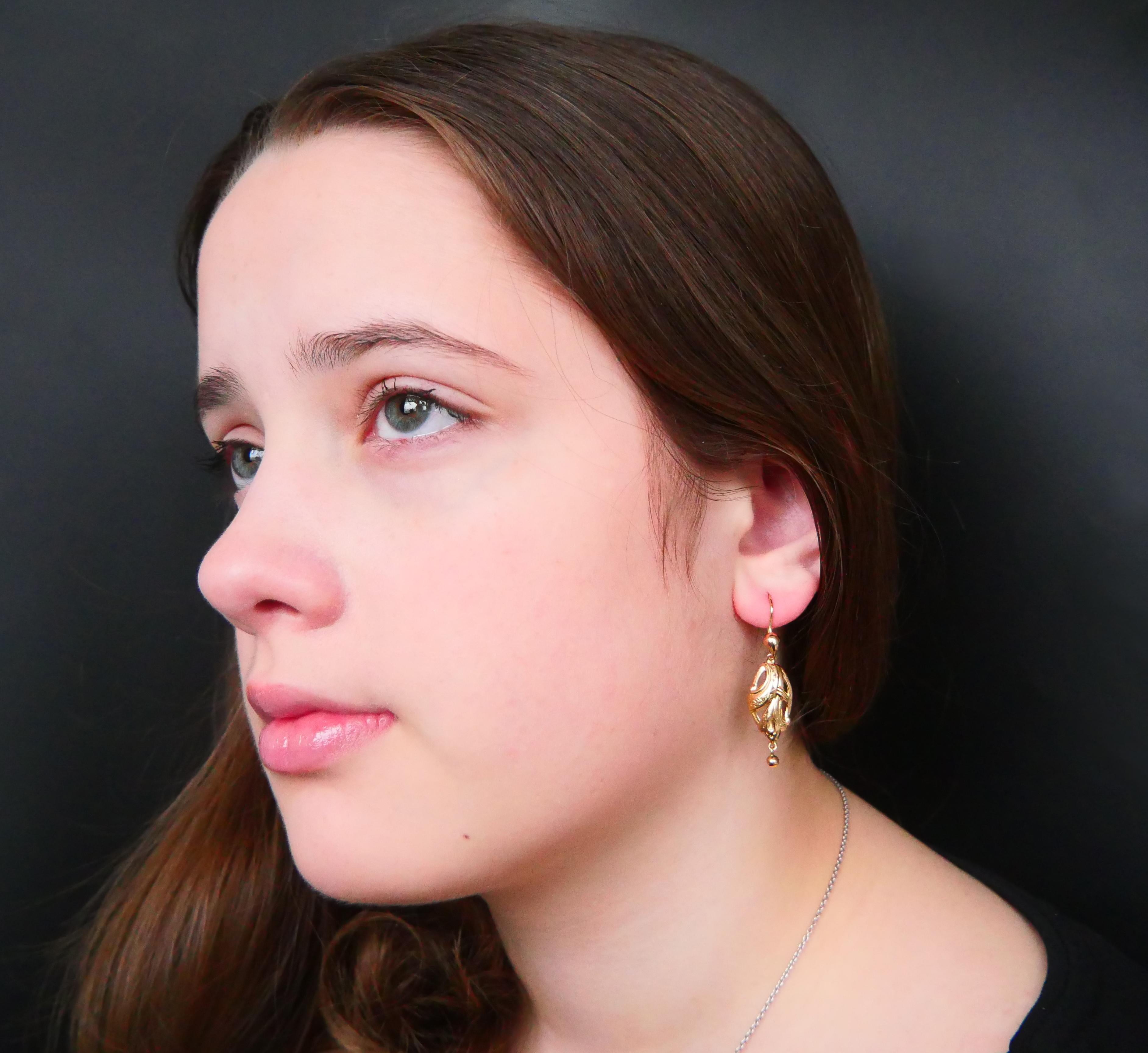 Antique dangle Earrings solid 18K Gold / 2.3 gr For Sale 2