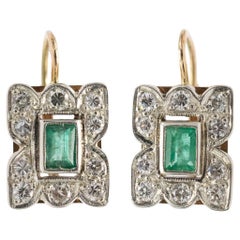 Boucles d'oreilles pendantes anciennes avec émeraudes et diamants, Autriche-Hongrie, années 1940