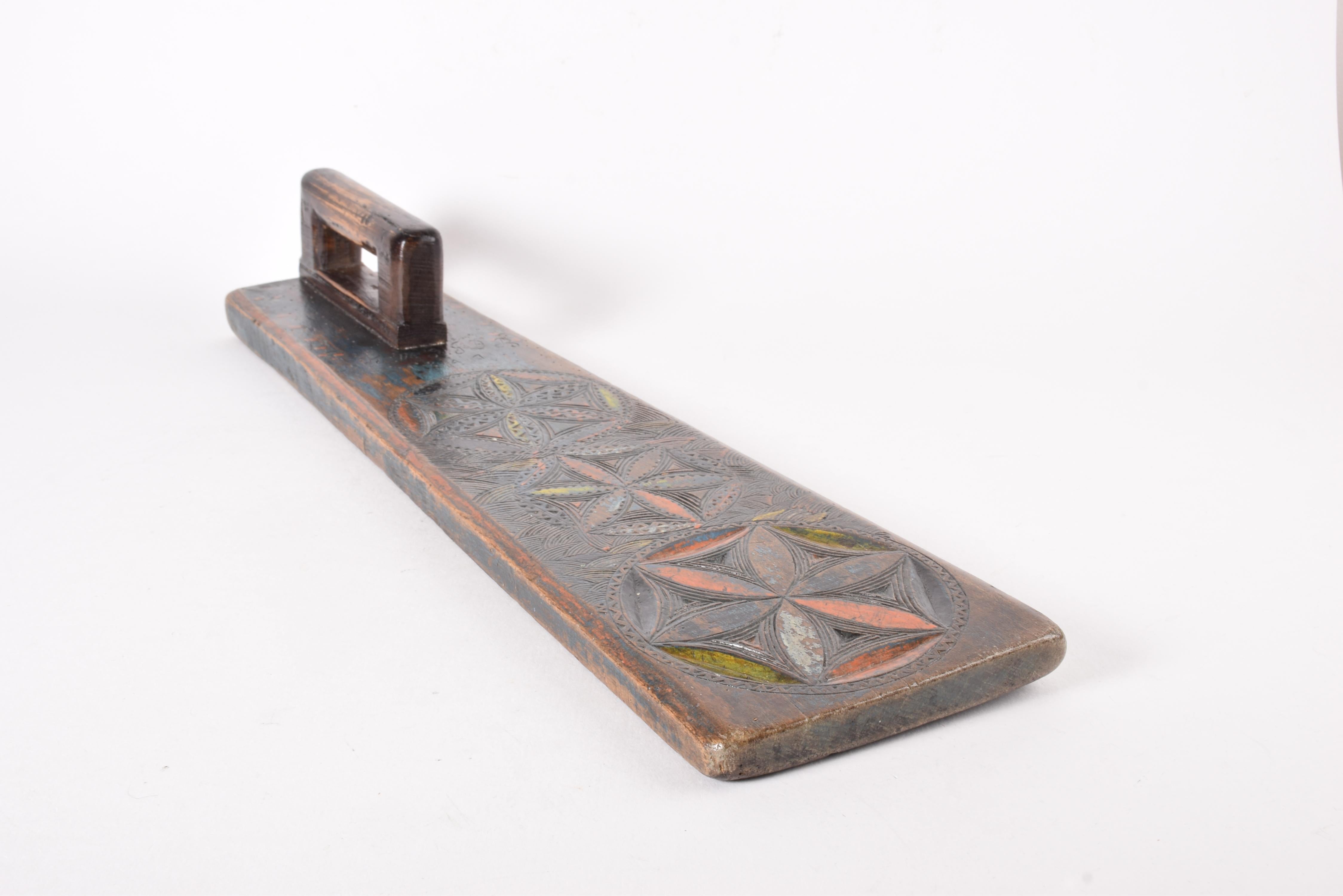 Antique Danish 1841 Mangle Board Wedding Love Gift Colorful Hand-Carved Wood In Fair Condition For Sale In Silkeborg, Silkeborg