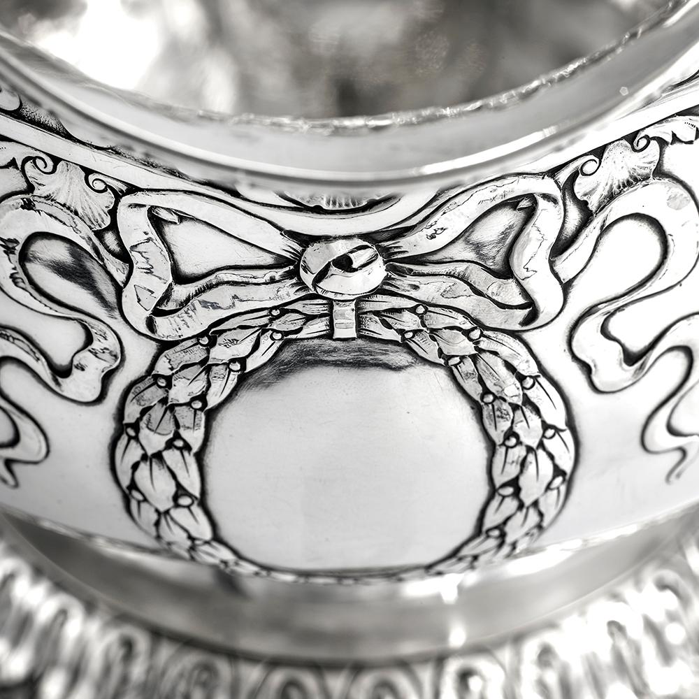 Antique Danish 20th Century Solid Silver Jardiniere Marks for a Dragsted In Good Condition In Uckfield, Sussex