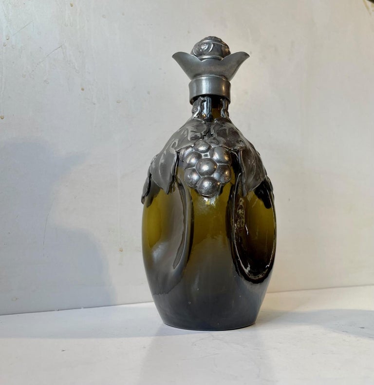 Early 20th Century Antique Danish Art Nouveau Decanters in Green Glass and Pewter, 1910s For Sale