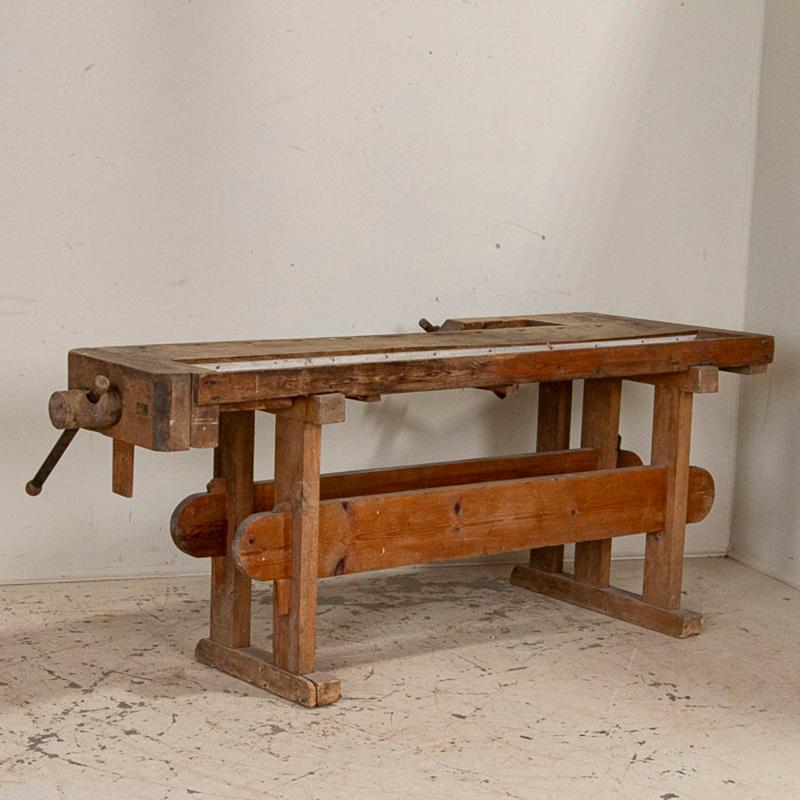 Antique Danish Carpenter's Workbench In Good Condition In Round Top, TX