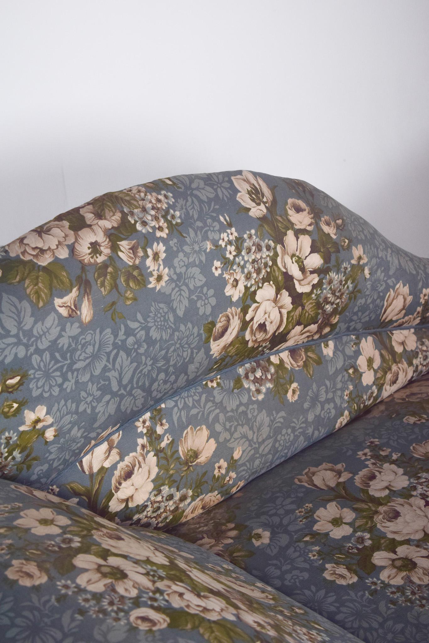 Tissu Chaise longue danoise ancienne en tissu bleu fleuri en vente
