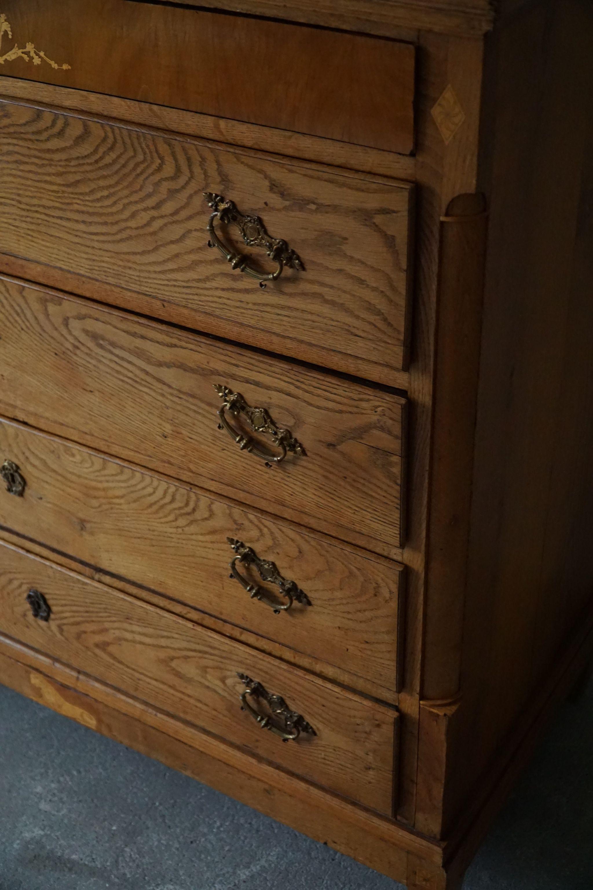 Antique Danish Chest of Drawers in Oak, Made in Late 18th Century, Louis 16 For Sale 5