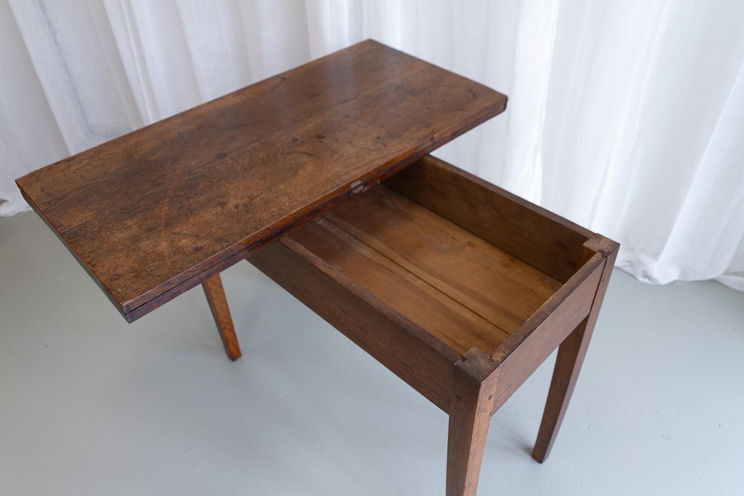 Antique Danish Console Table in Oak, Early 1800s. For Sale 3