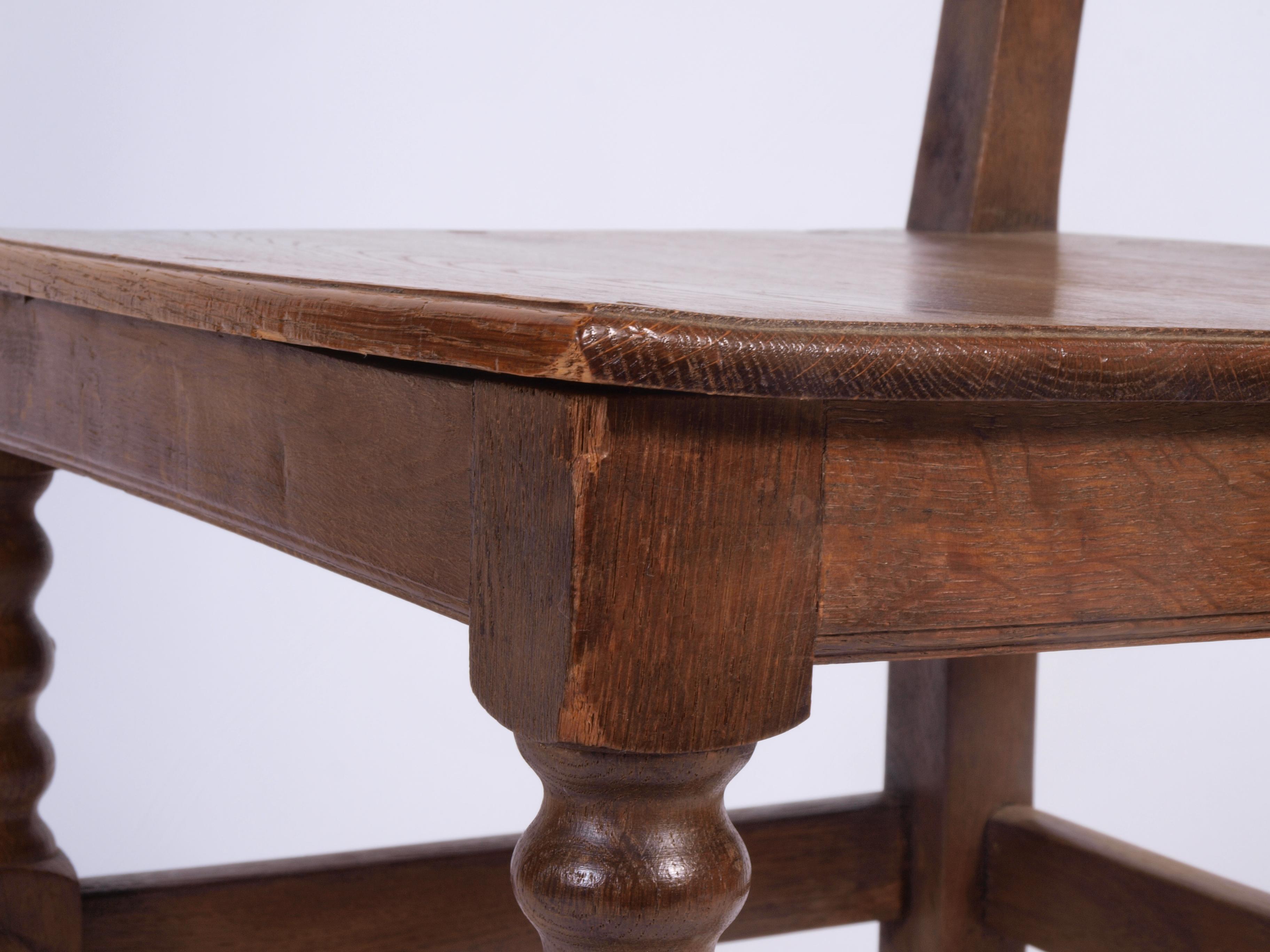 what was furniture like in the 1800s