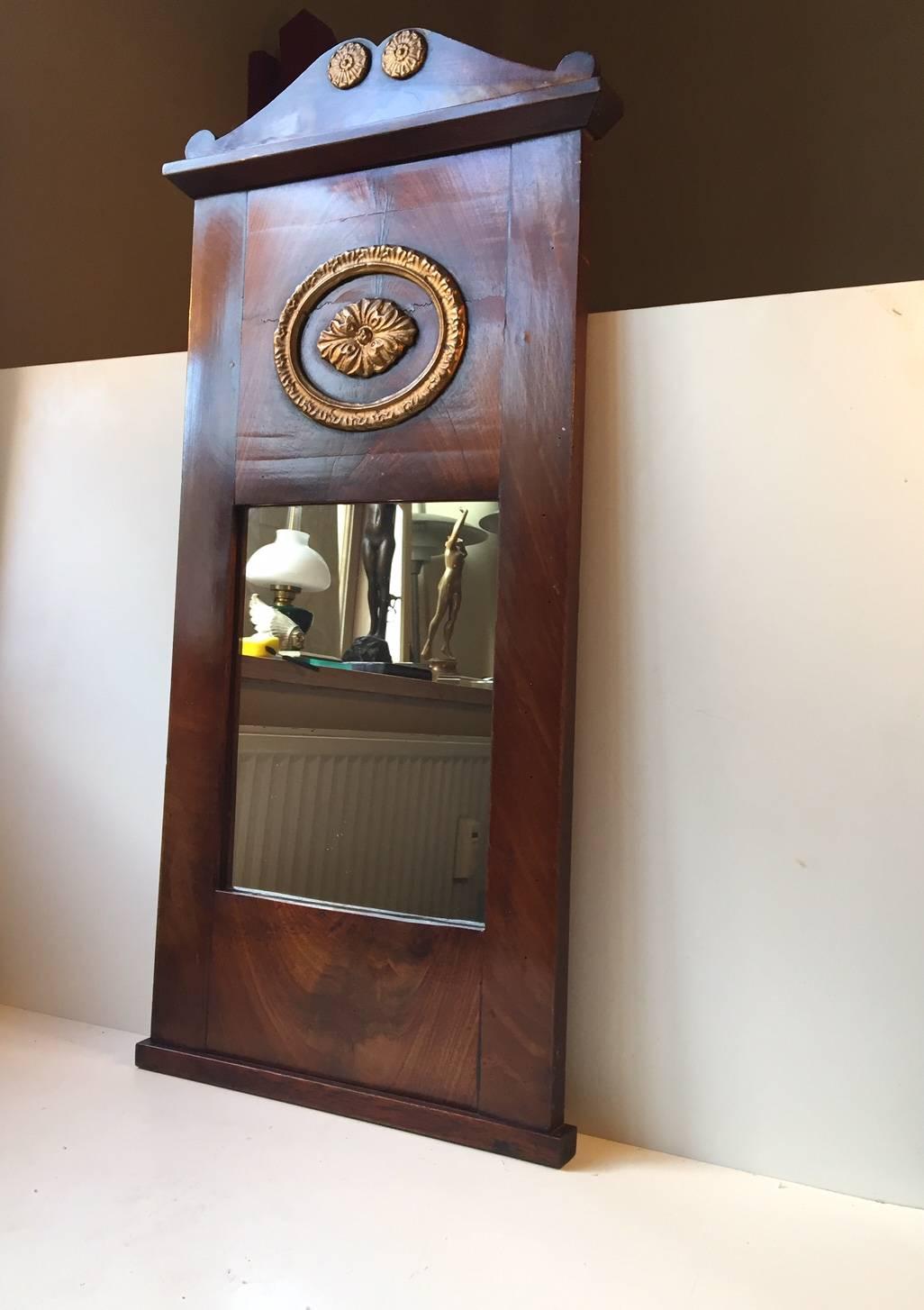 Antique Danish Empire Mahogany Wall, Pier Mirror, 1820s In Good Condition For Sale In Esbjerg, DK